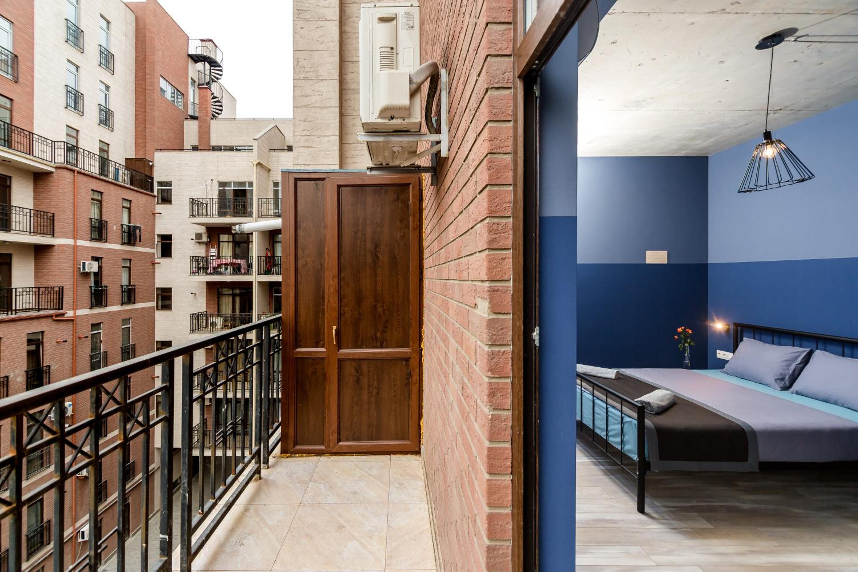 Modern Avlabari in Old Town view 4