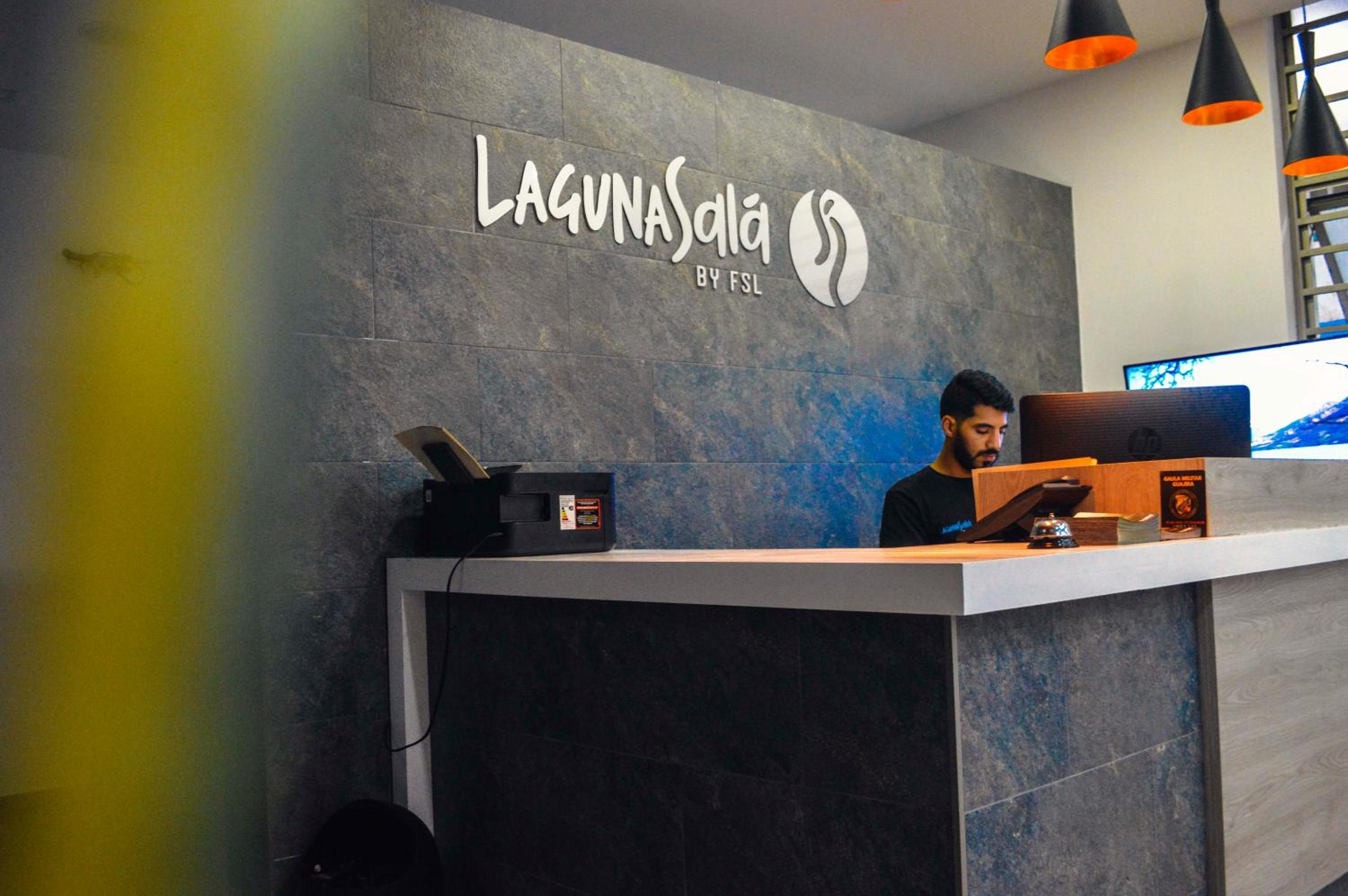Hostel Laguna Salá By FSL