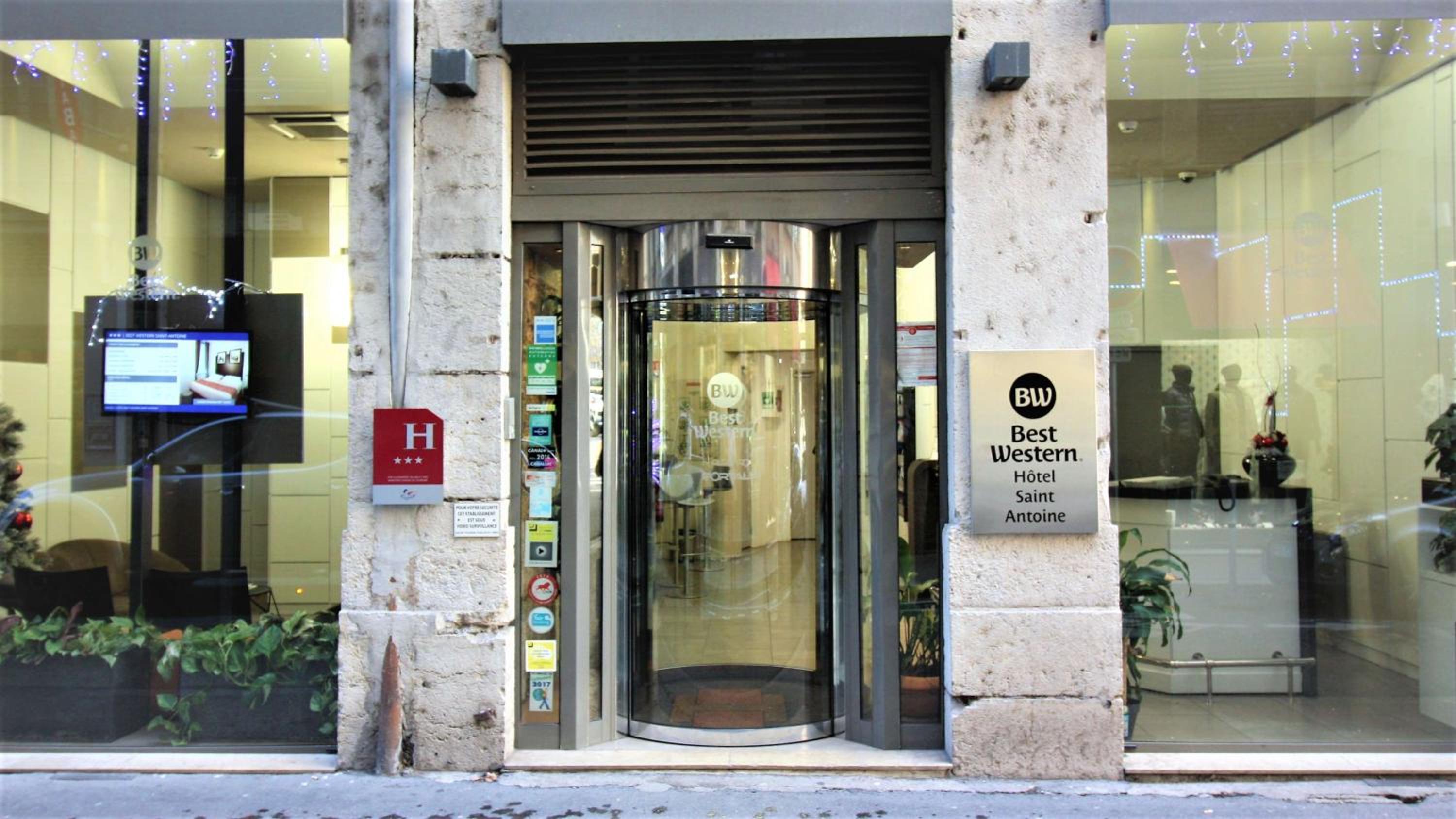 Hotel Best Western Lyon Saint-Antoine - Image 1