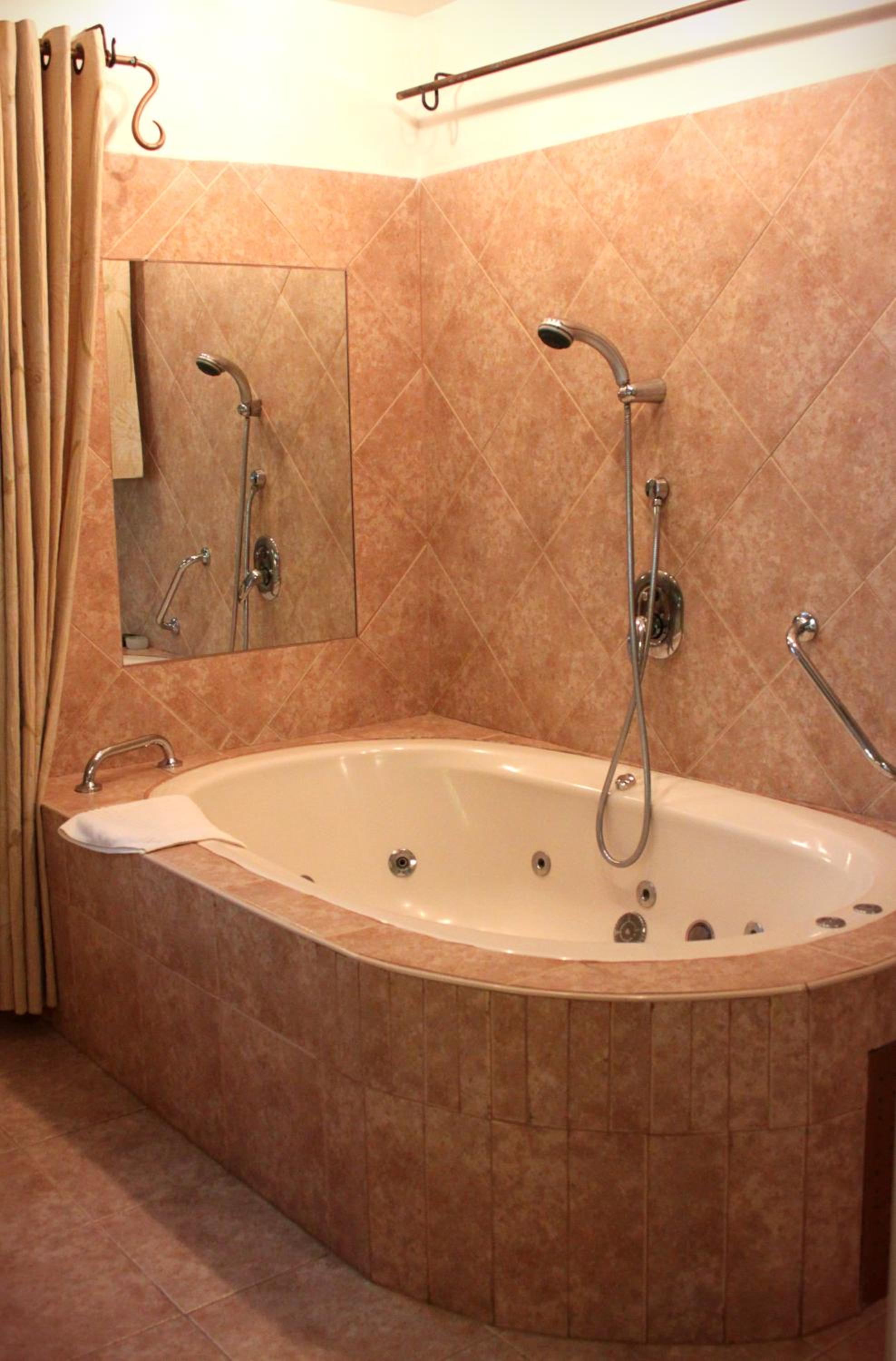 Pina Balev Inn
