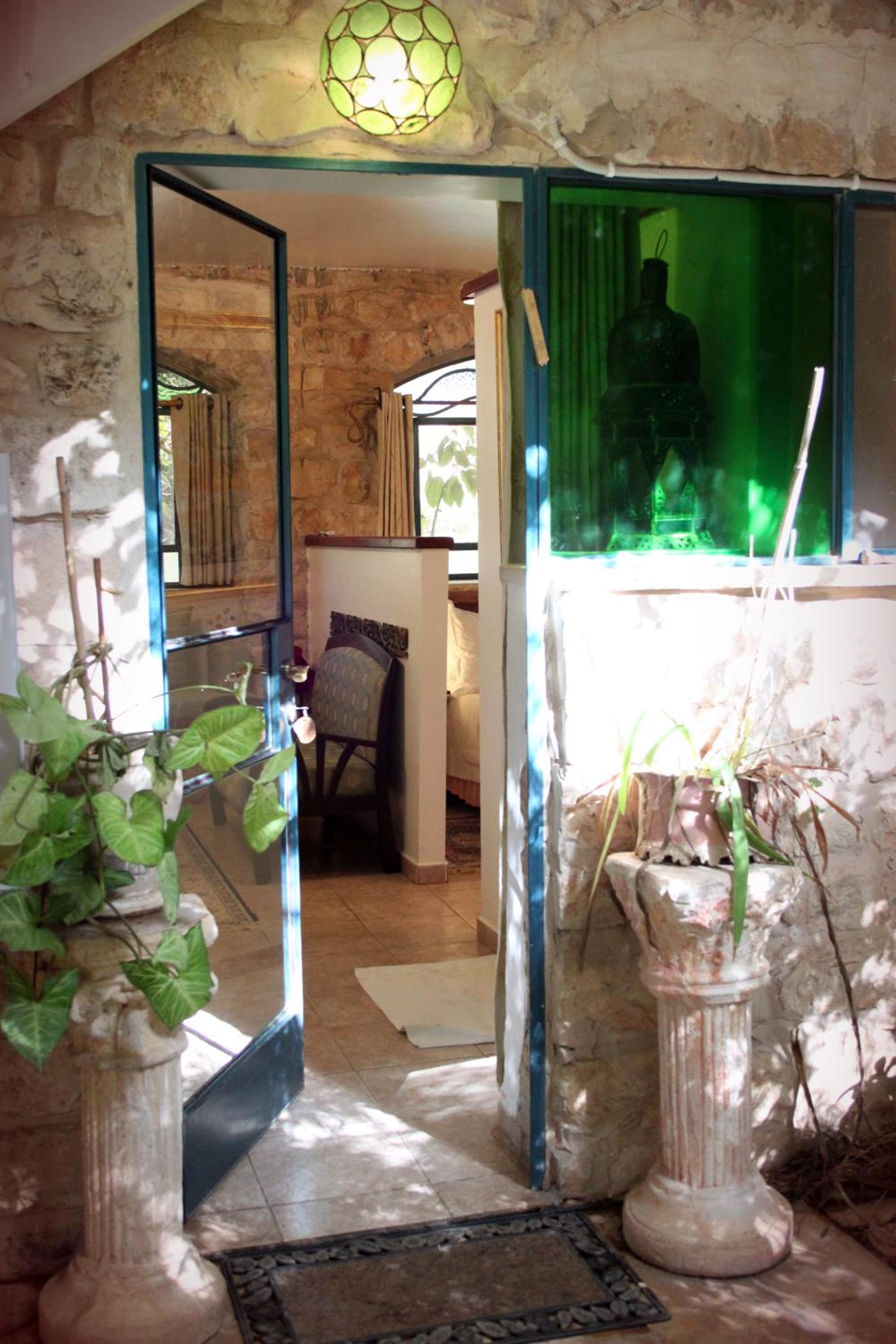 Pina Balev Inn