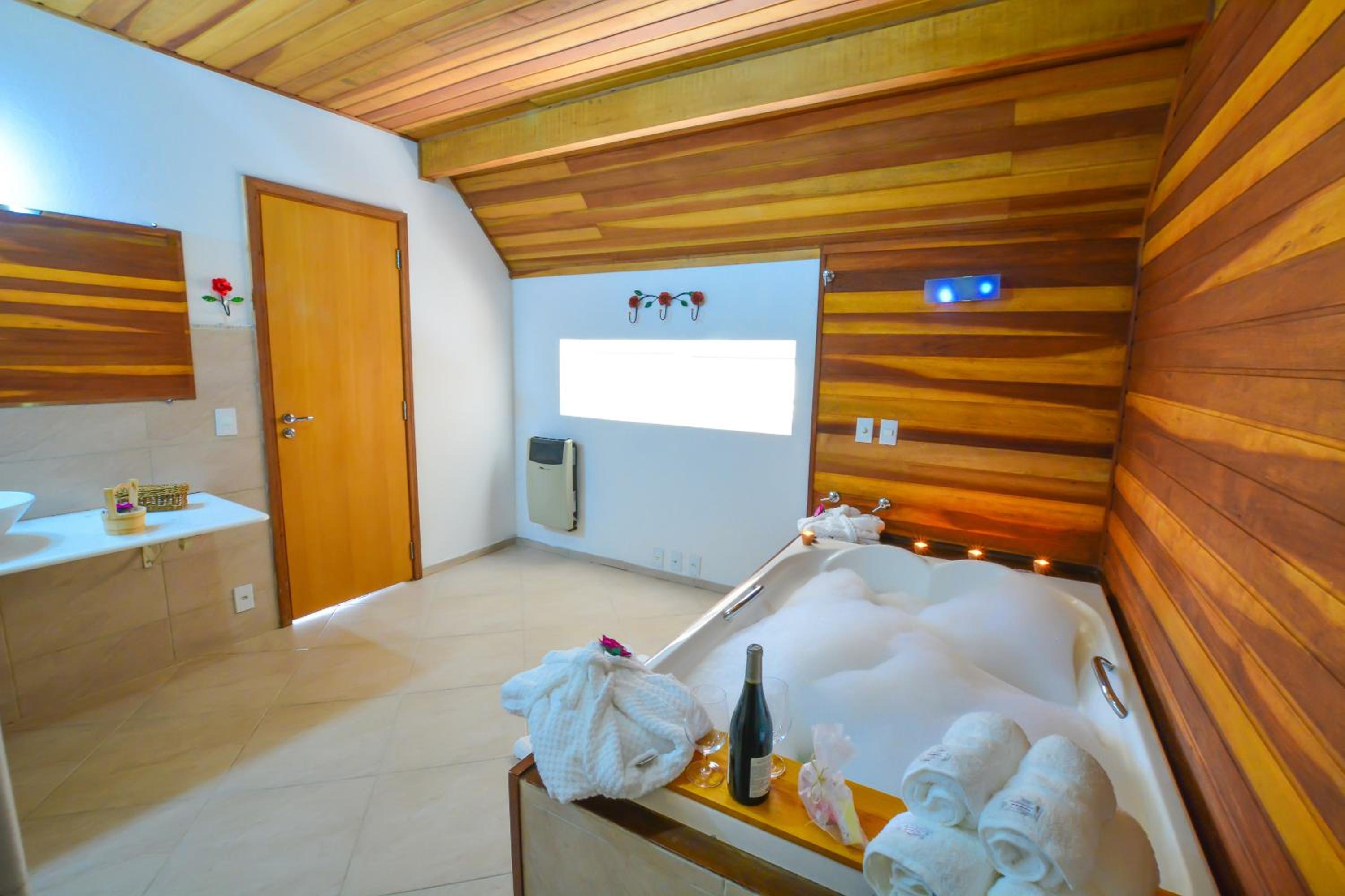 La Réserve Suites
