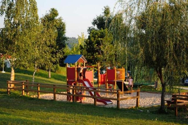Photo 24