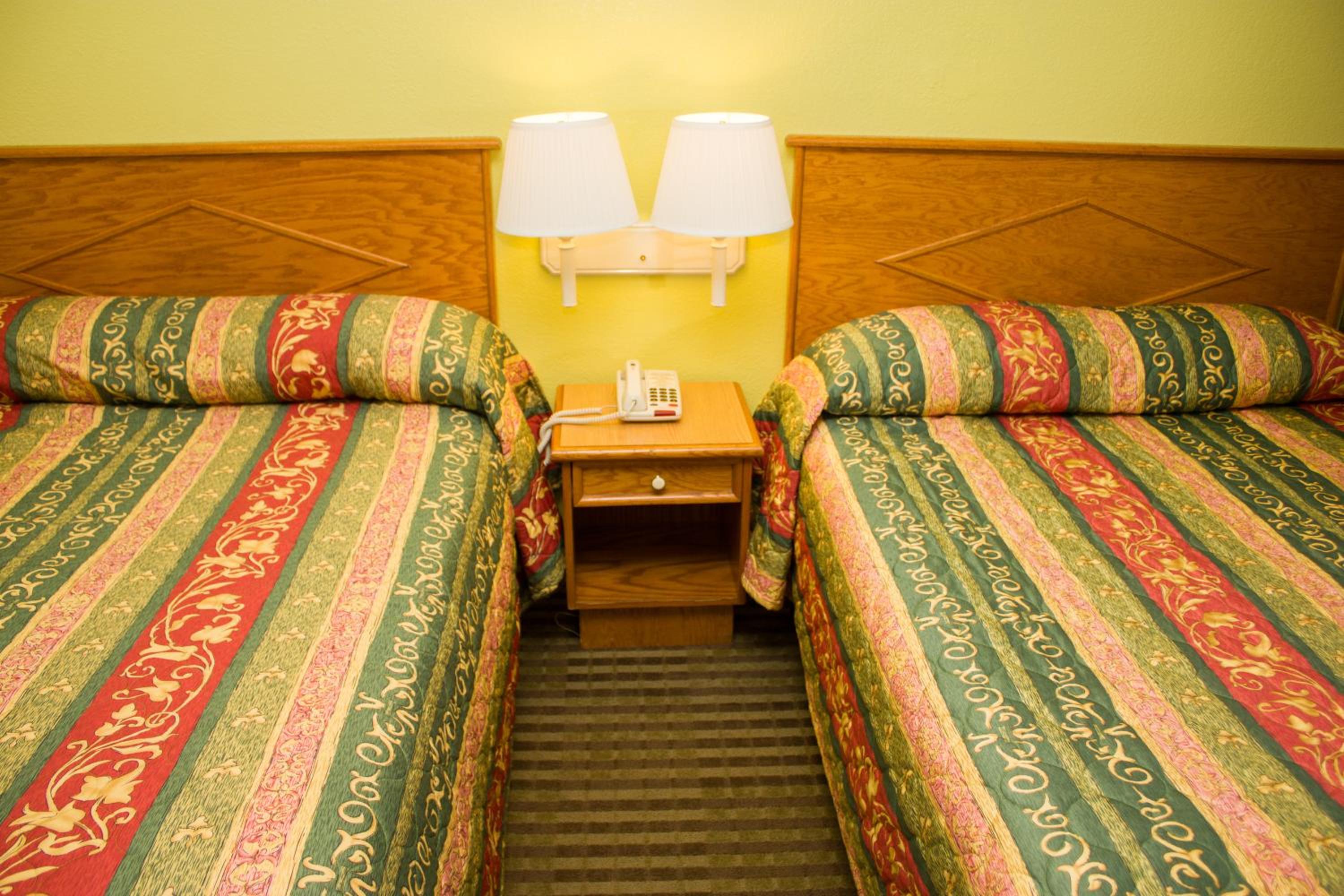 King's Rest Motel view 3