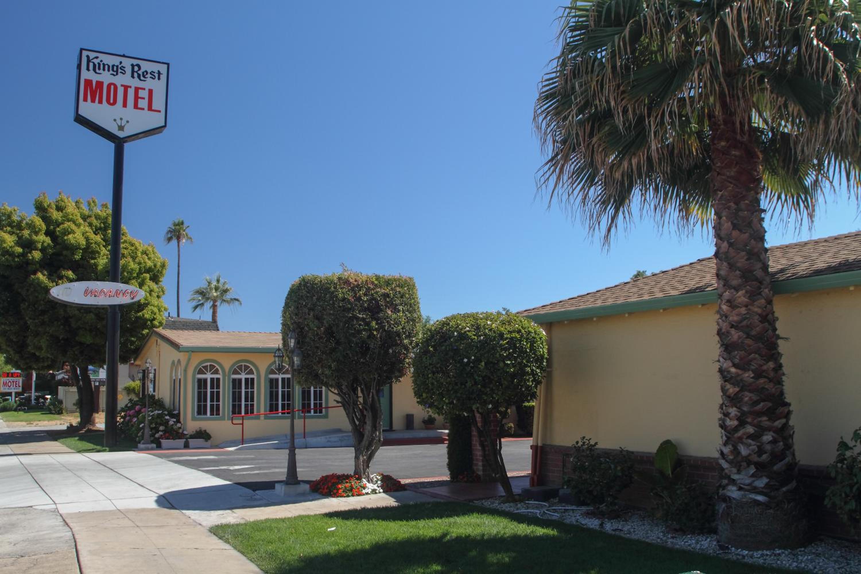 King's Rest Motel view 4