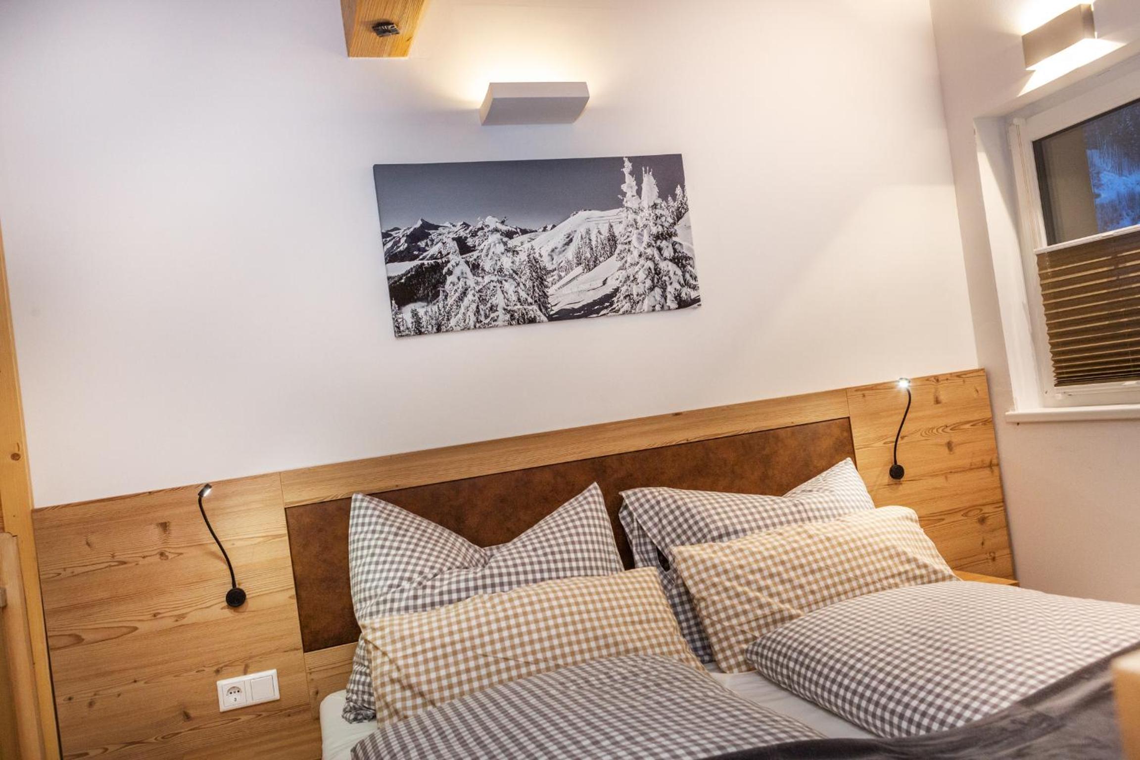 Apartment 5 Peaks