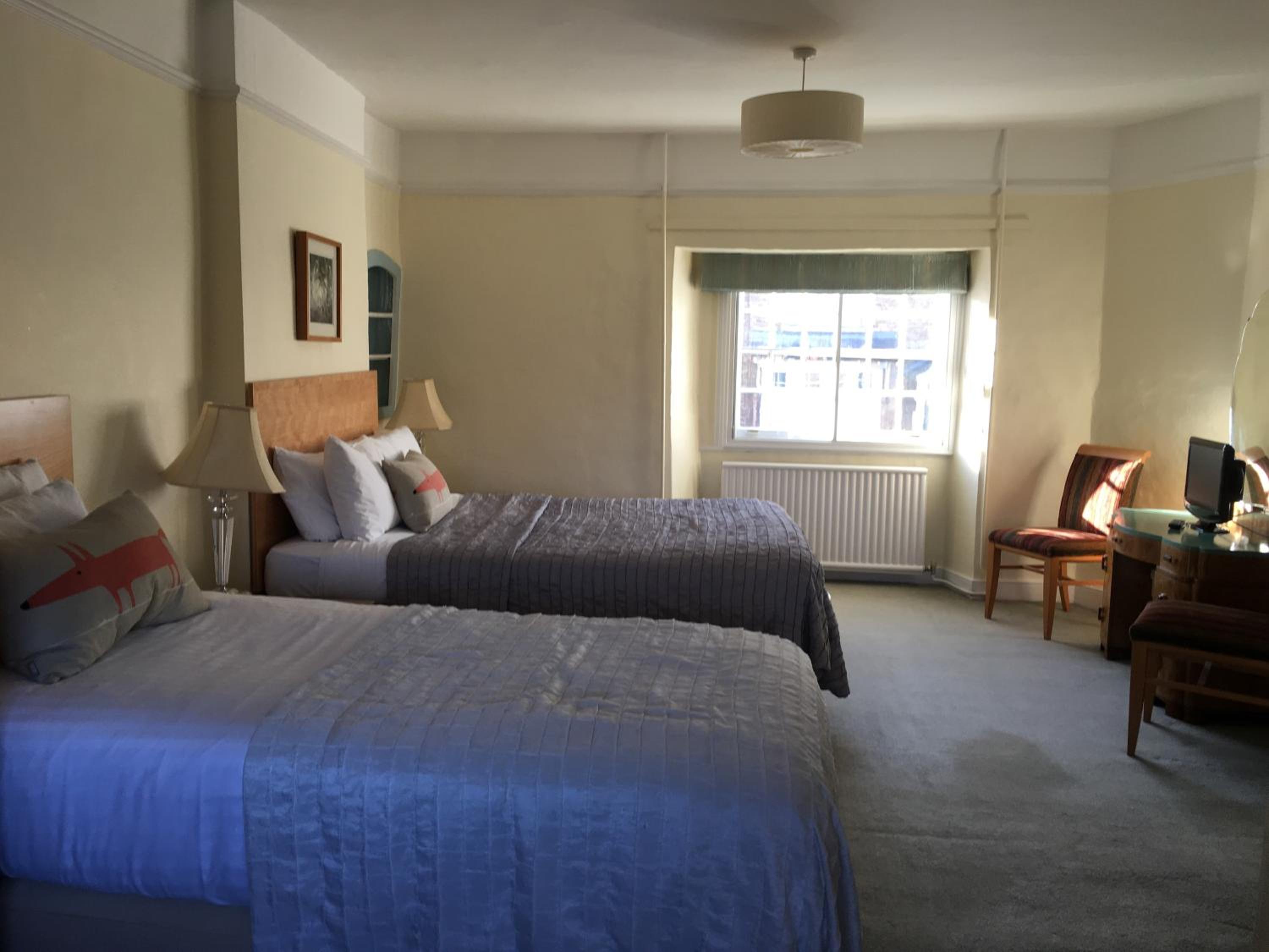The Queen Hotel