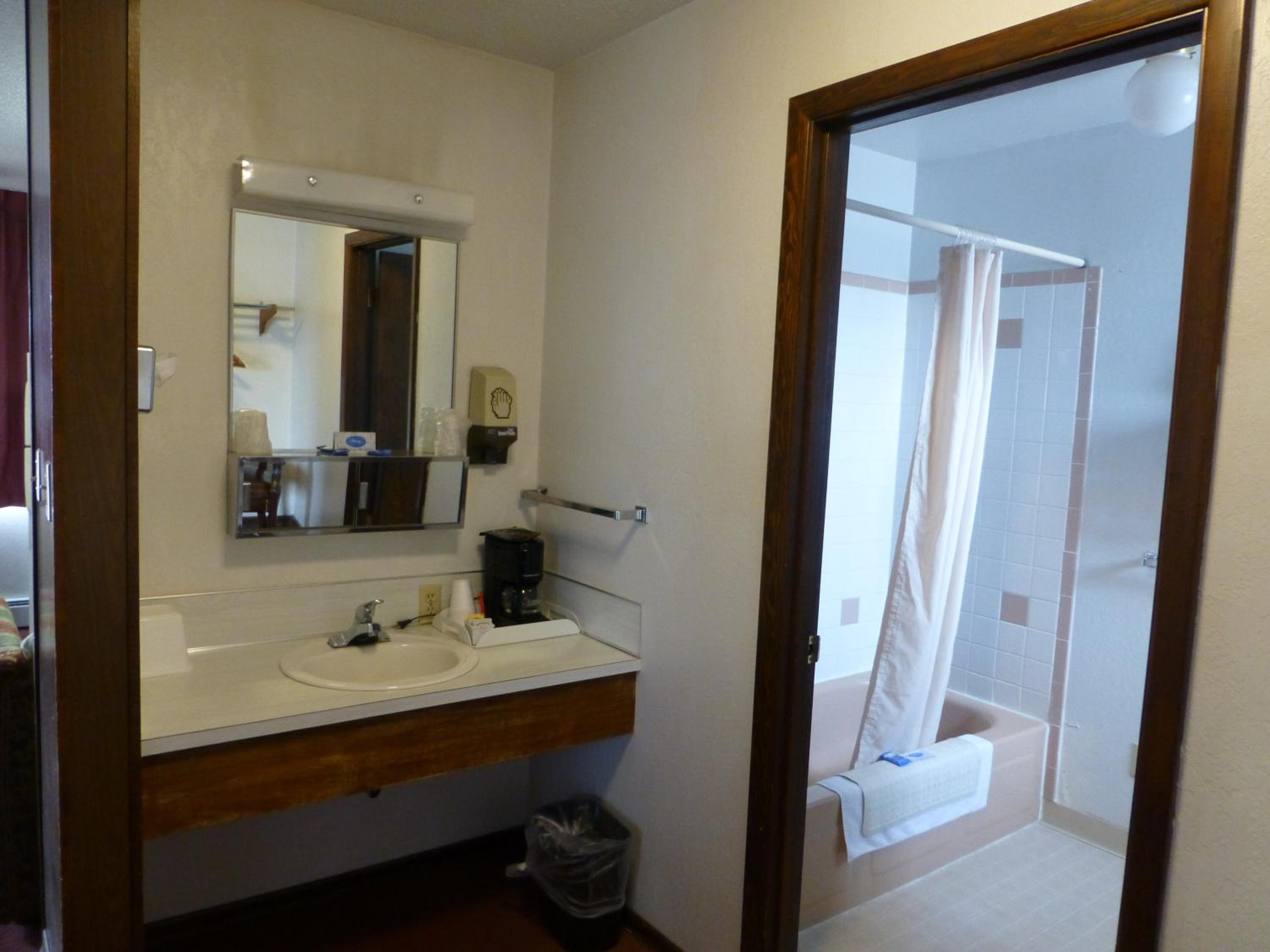 Umatilla Inn & Suites