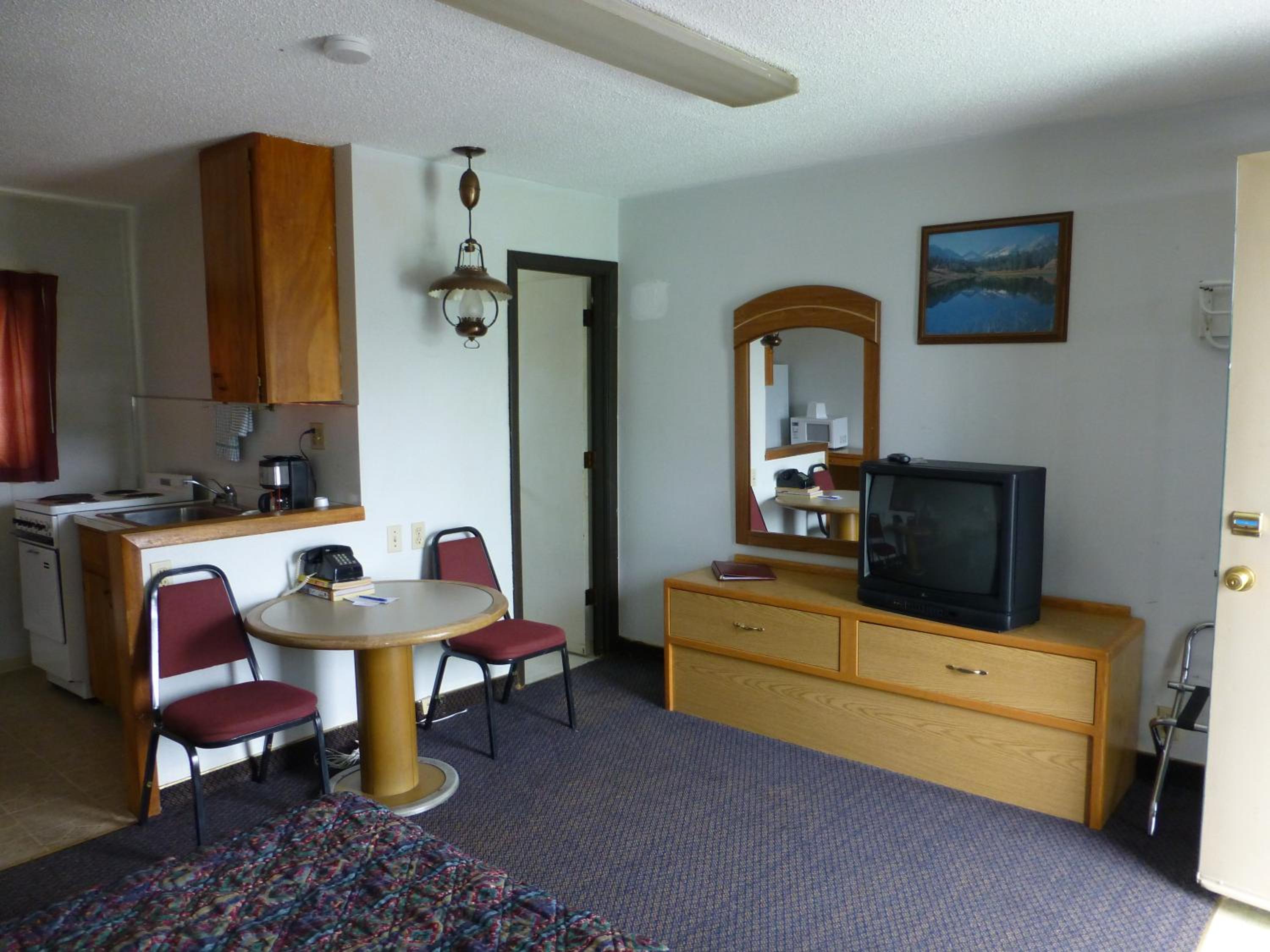 Umatilla Inn & Suites