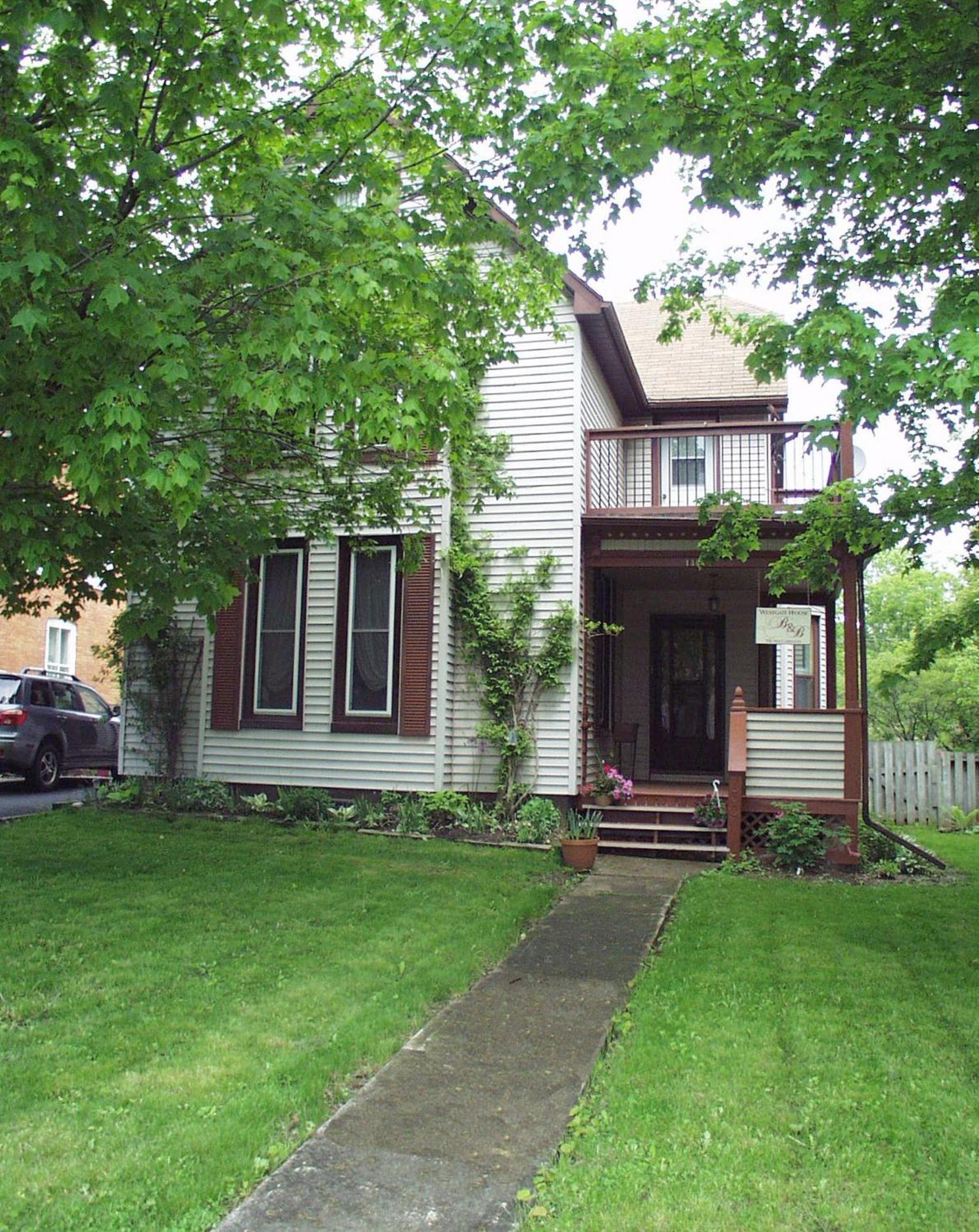 Gananoque Vacations - West Gate Bed and Breakfast - Property Image 1