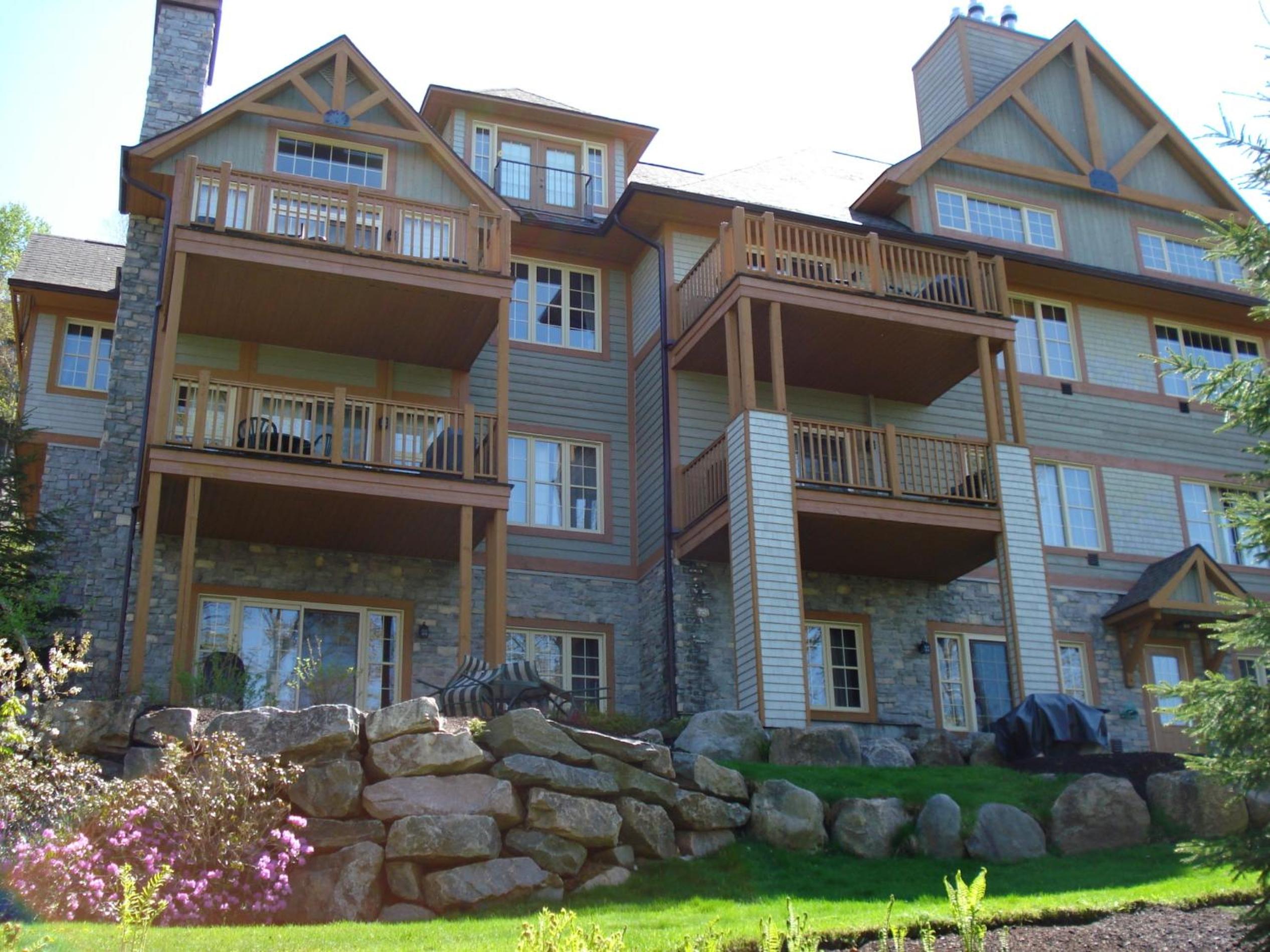 Les Falaises by Rendez-Vous Mont-Tremblant - Image 1