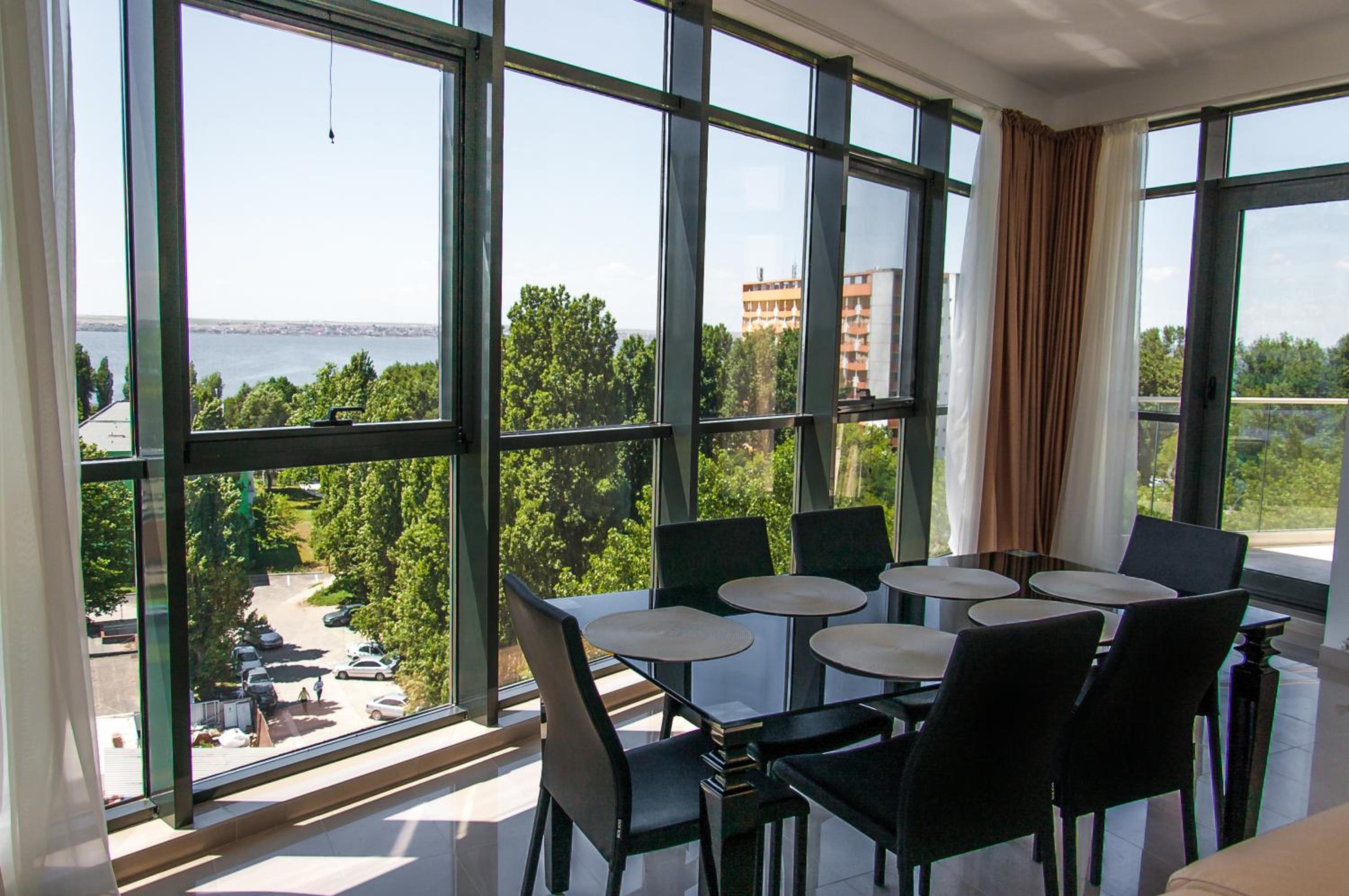Riviera Residence Apartments view 5