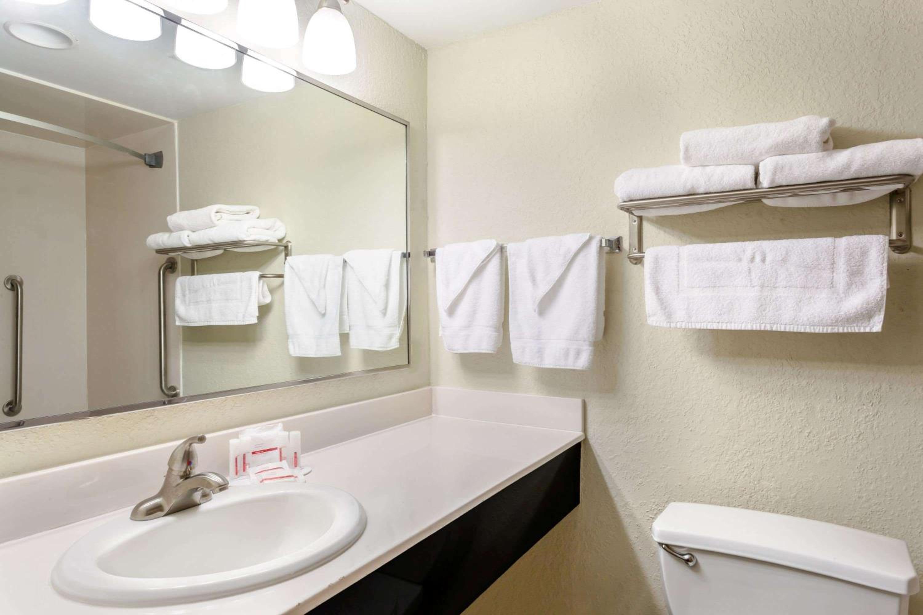 Ramada by Wyndham Luling, Fotografia 11