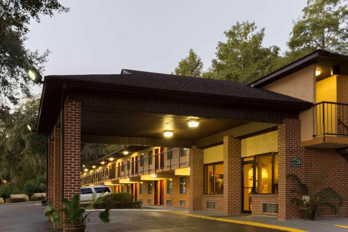 hotel building
