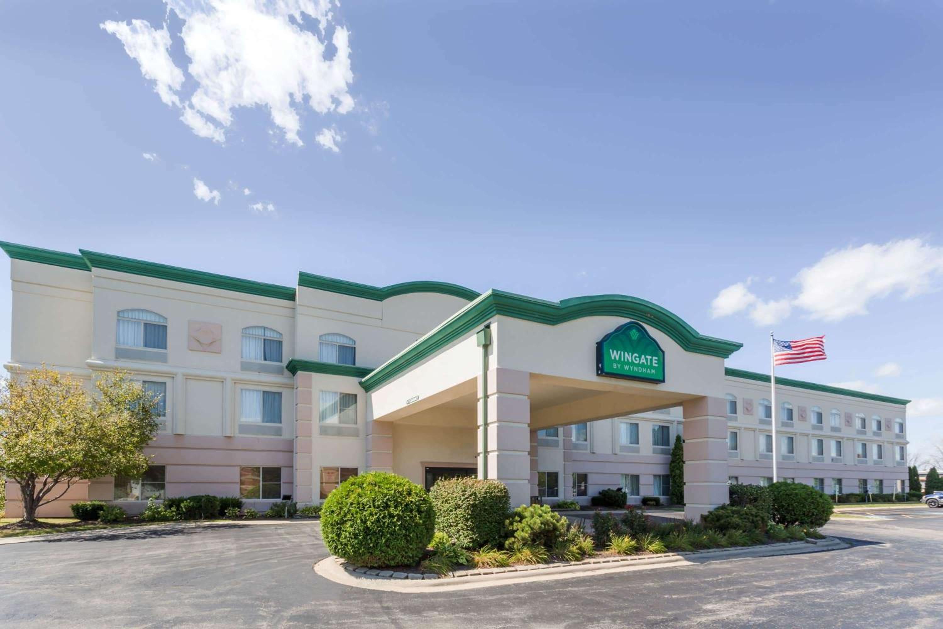 Joliet Vacations - Wingate by Wyndham Joliet - Property Image 20