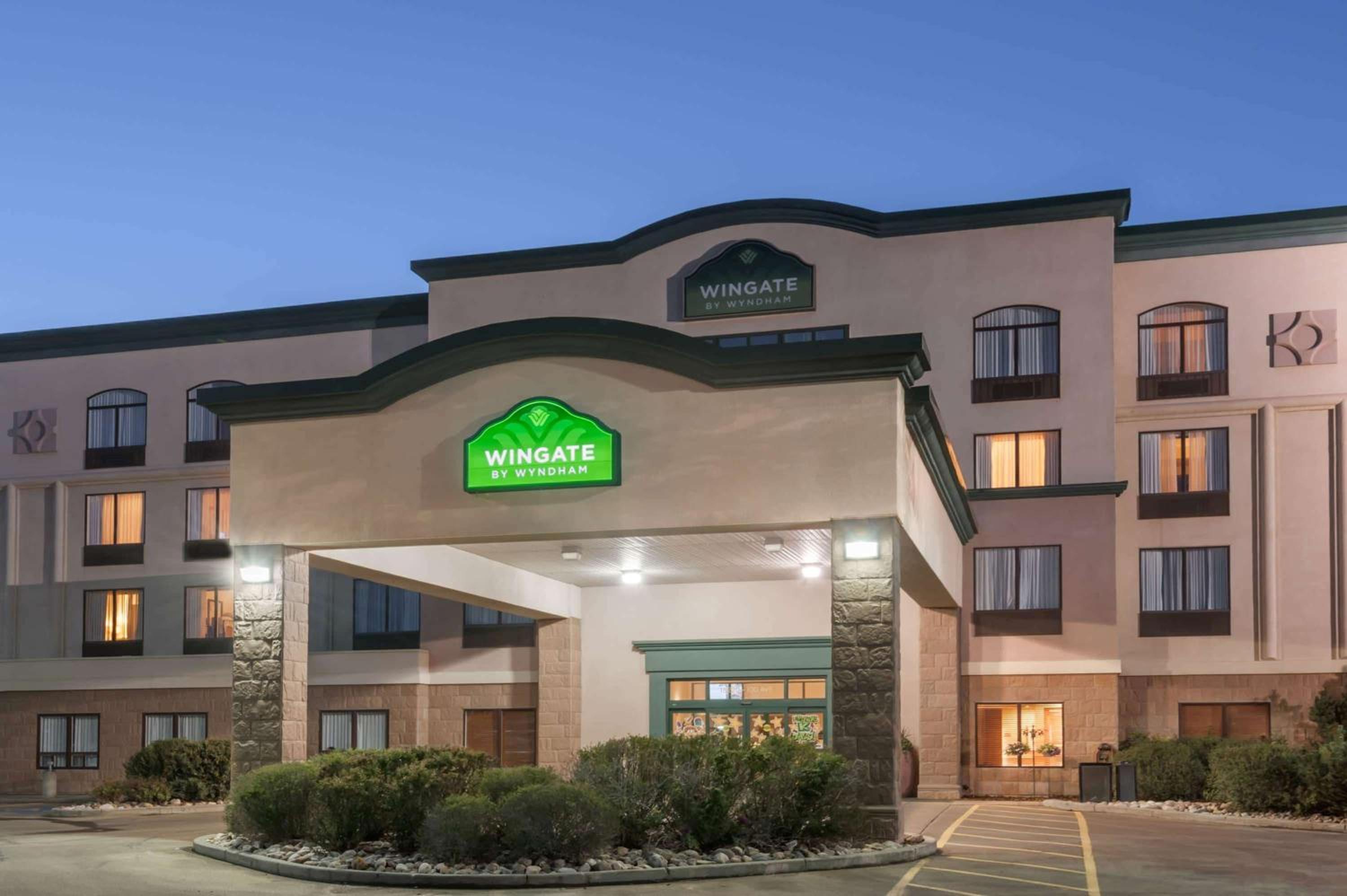 Hotel Wingate by Wyndham Edmonton West