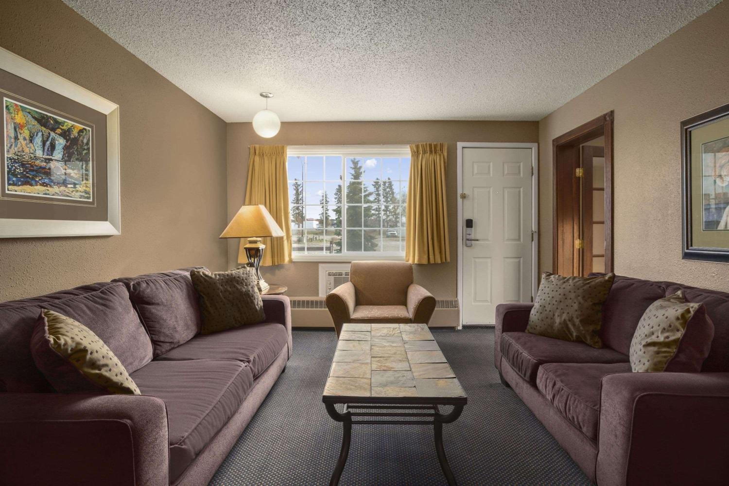 Prince Albert Vacations - South Hill Lodge - Property Image 38