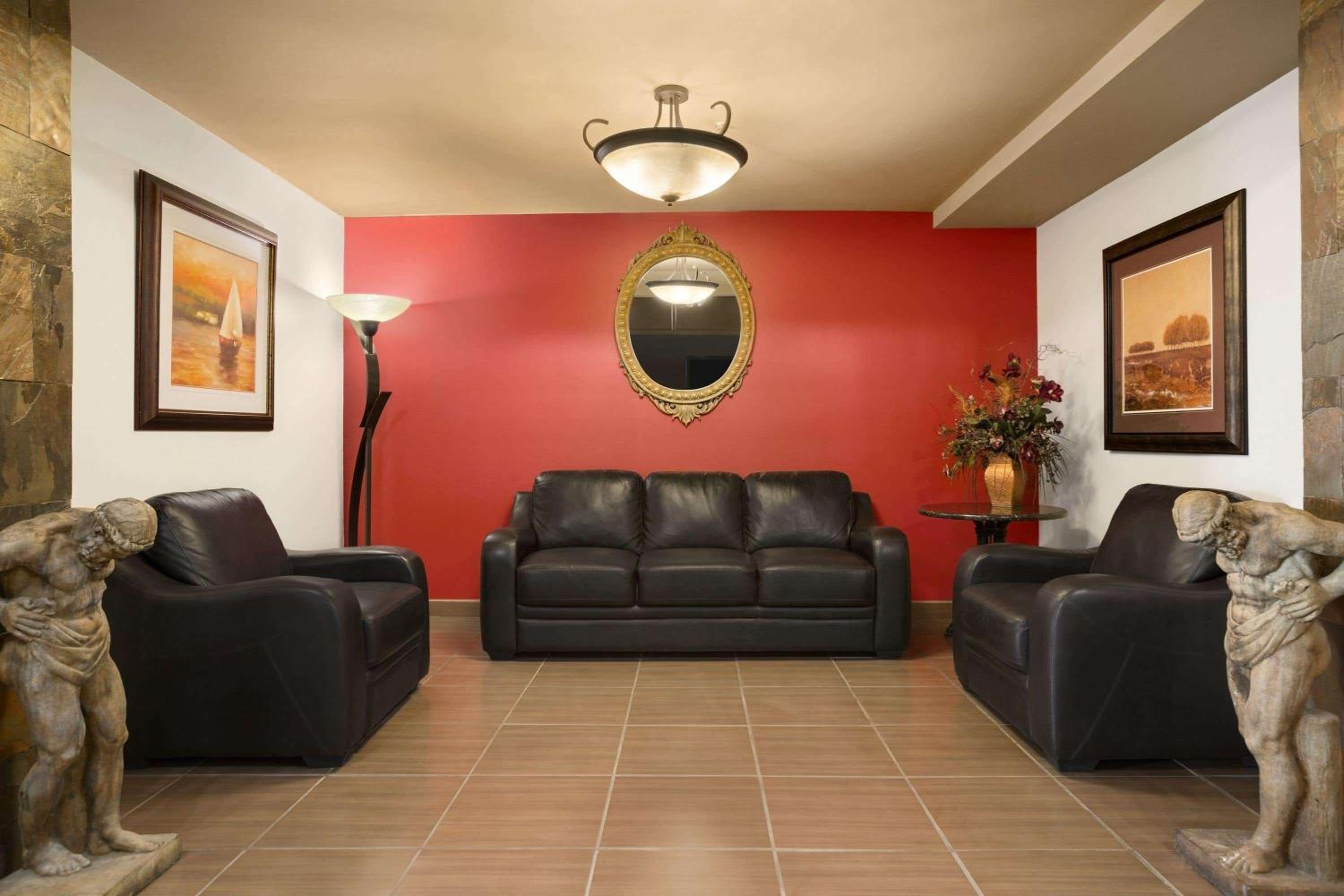 Prince Albert Vacations - South Hill Lodge - Property Image 37