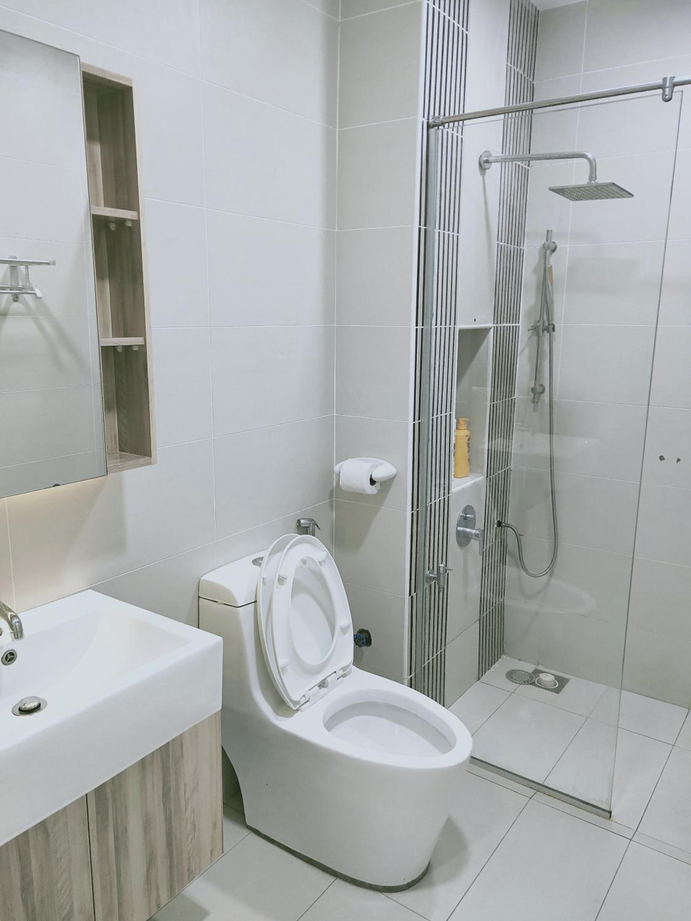 Sky Loft Premium Bukit Indah with Garden View & Nflix HBO A30