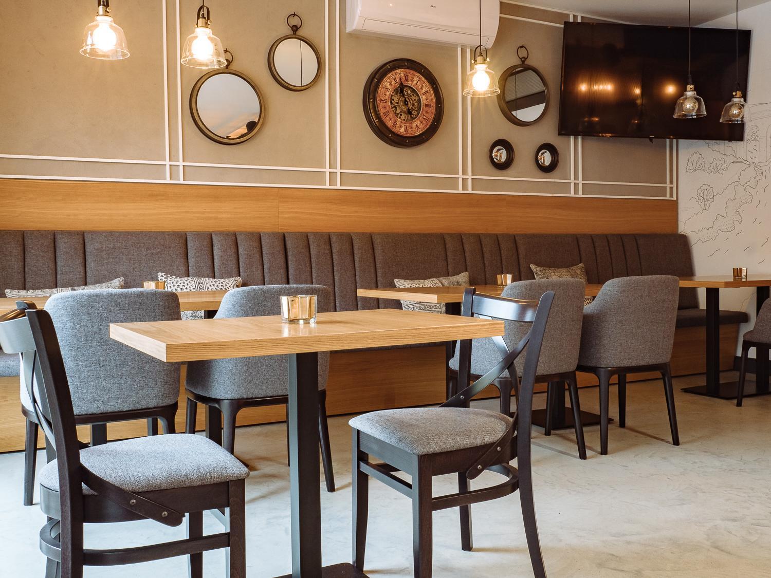 restaurant