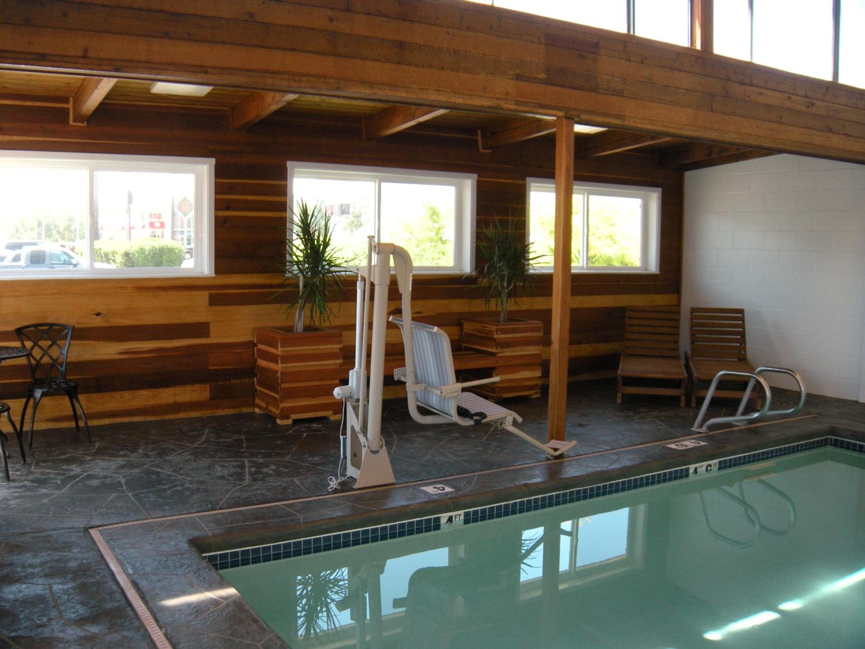 Motel West