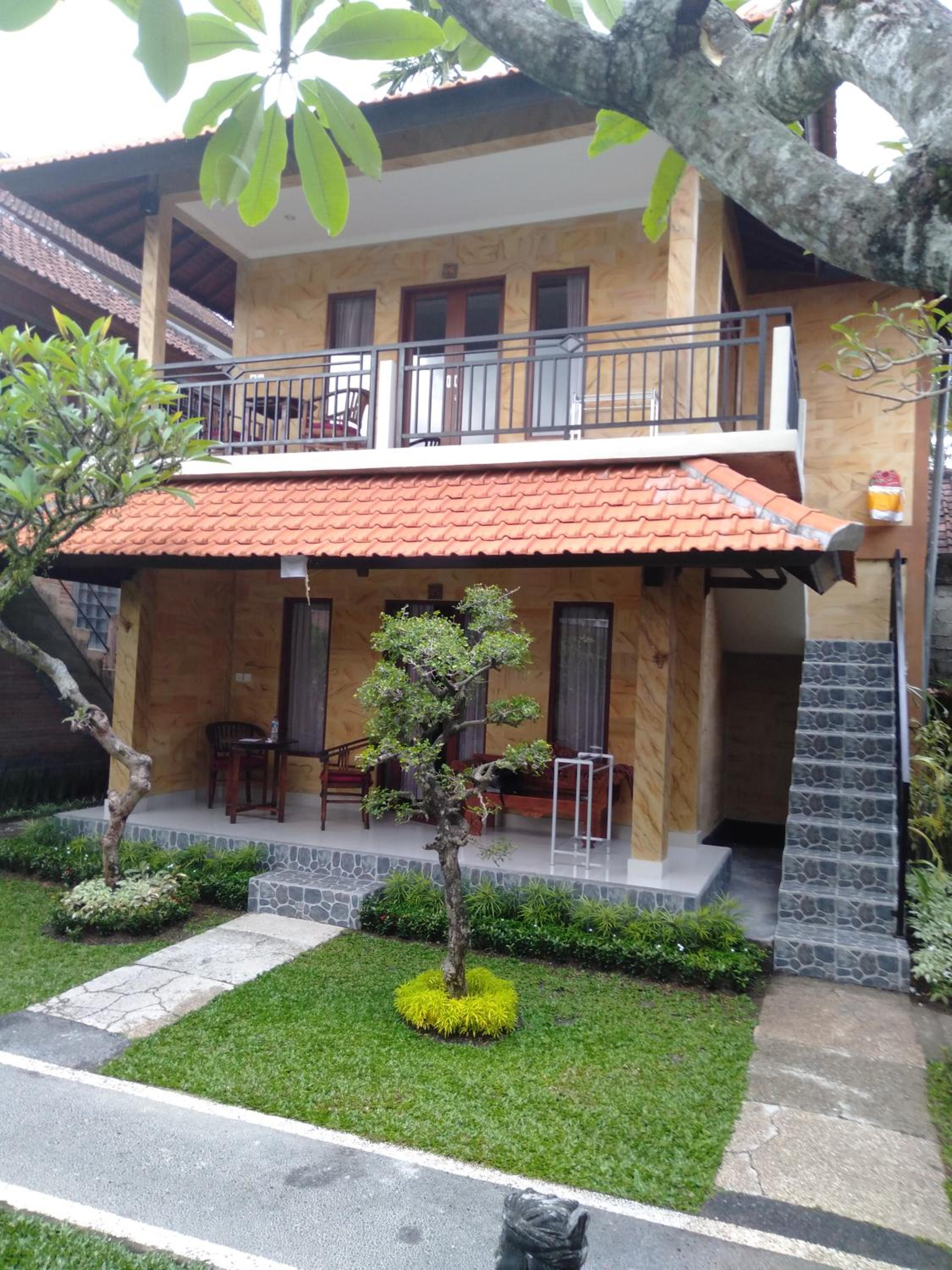 Hotel Merthayasa Bungalows - Image 1