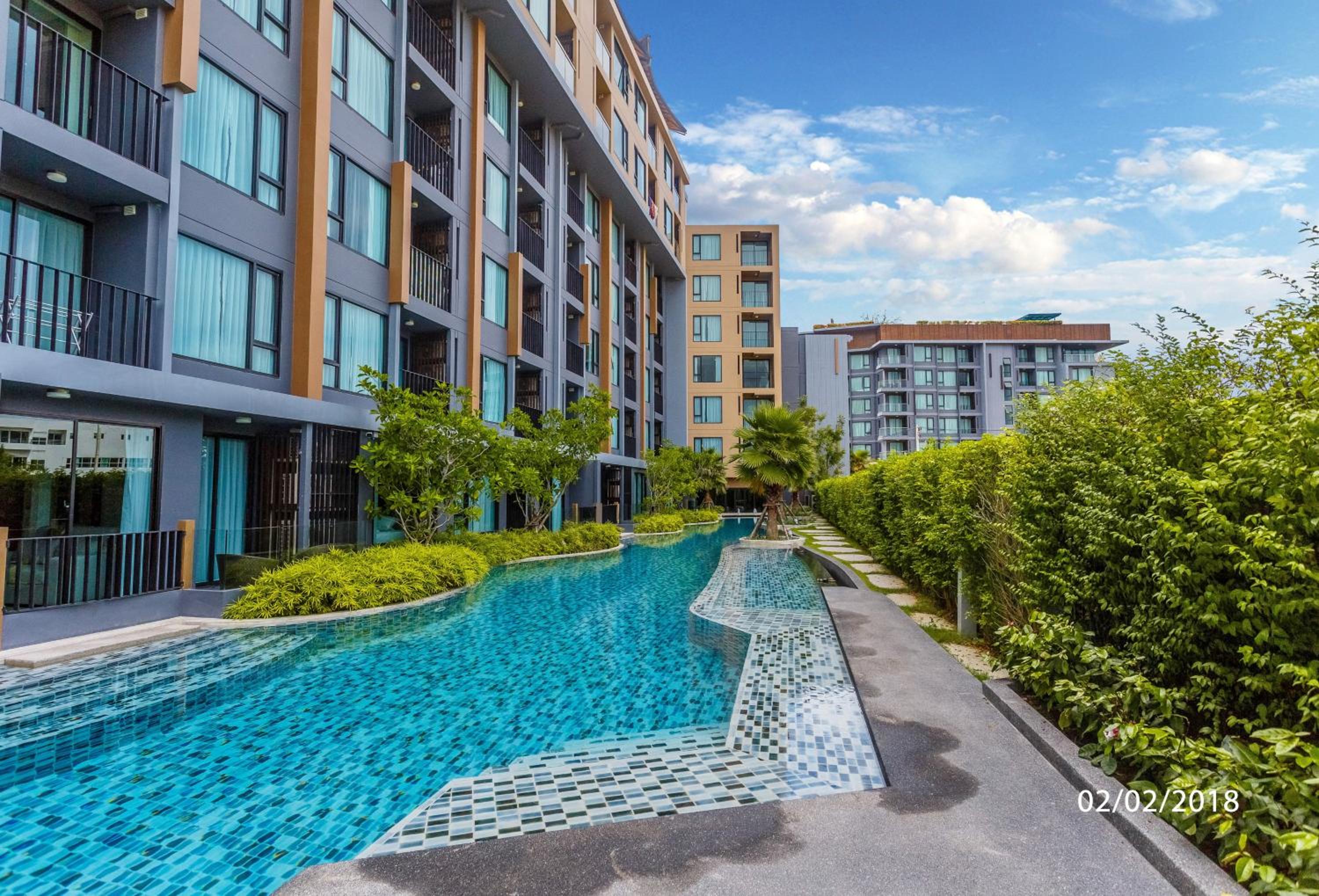 The Aristo by Holy Cow, 2-BR, mountain view view 5