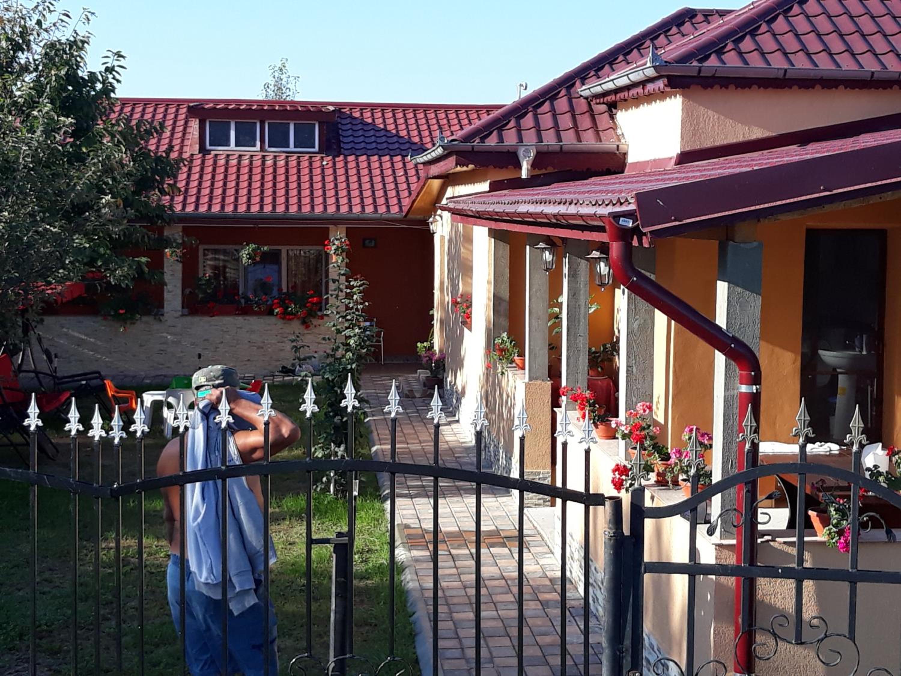 Casa Maioru view 3