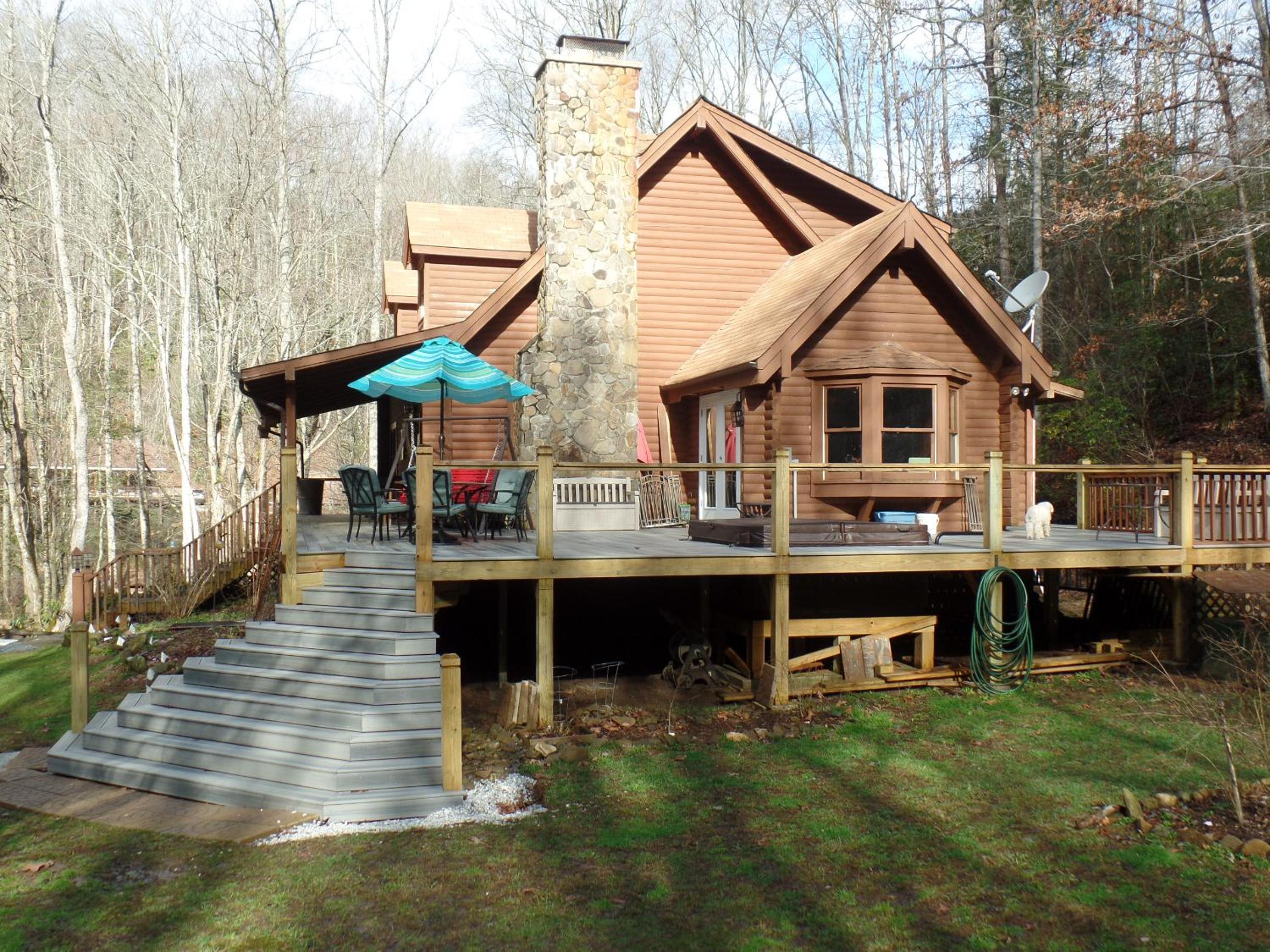 Creekside Paradise Bed and Breakfast
