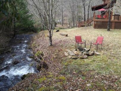 Creekside Paradise Bed and Breakfast