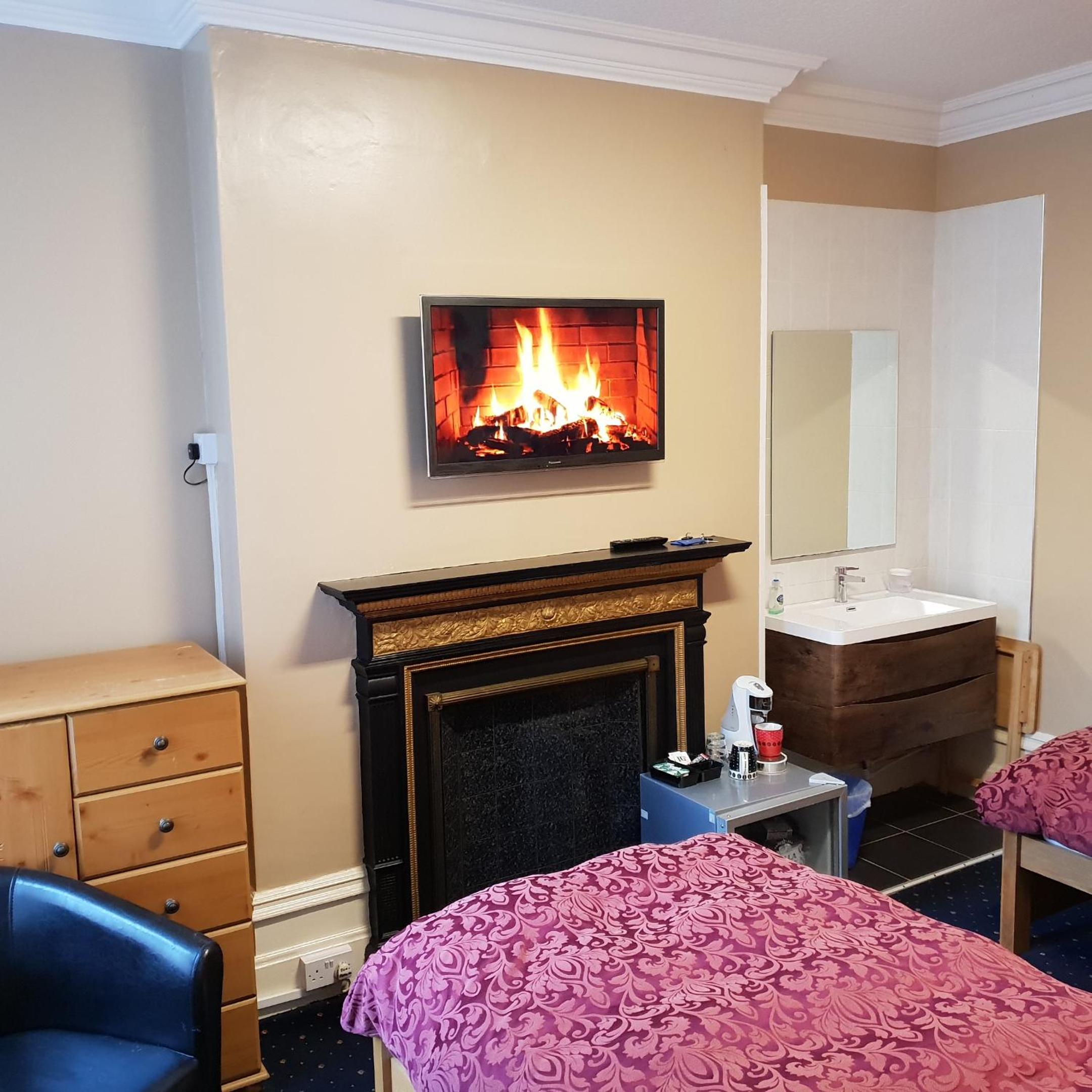 Leicester Vacations - Abinger Guest House - Property Image 7