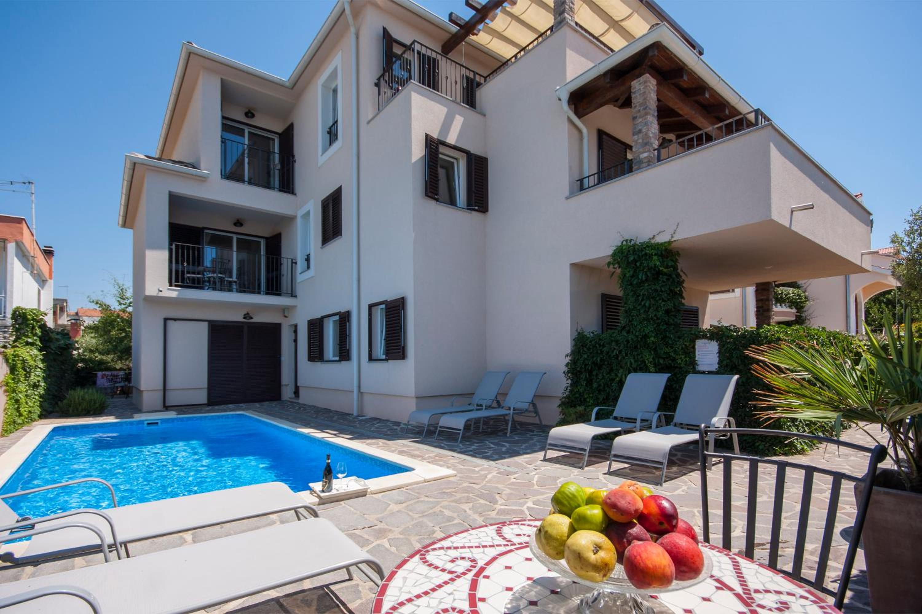 Casa Franka view 4