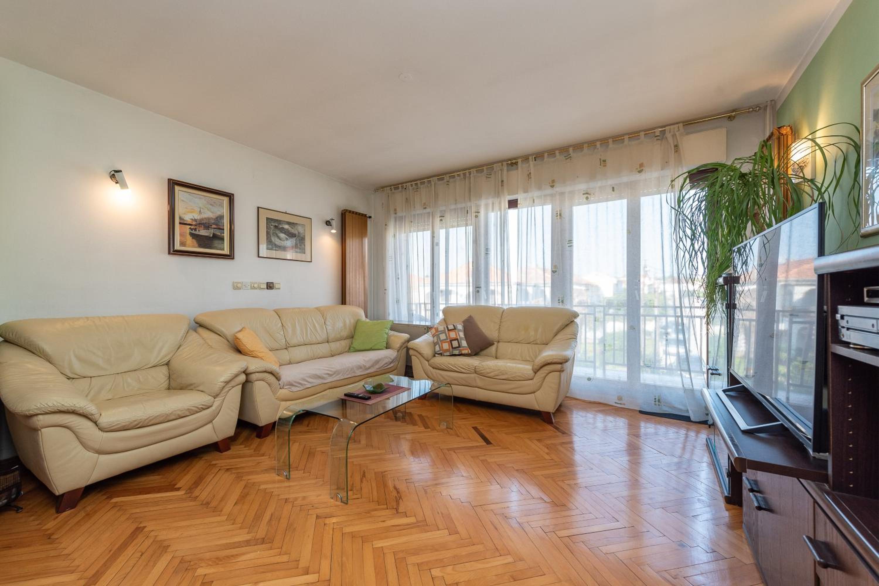 Apartments Babin