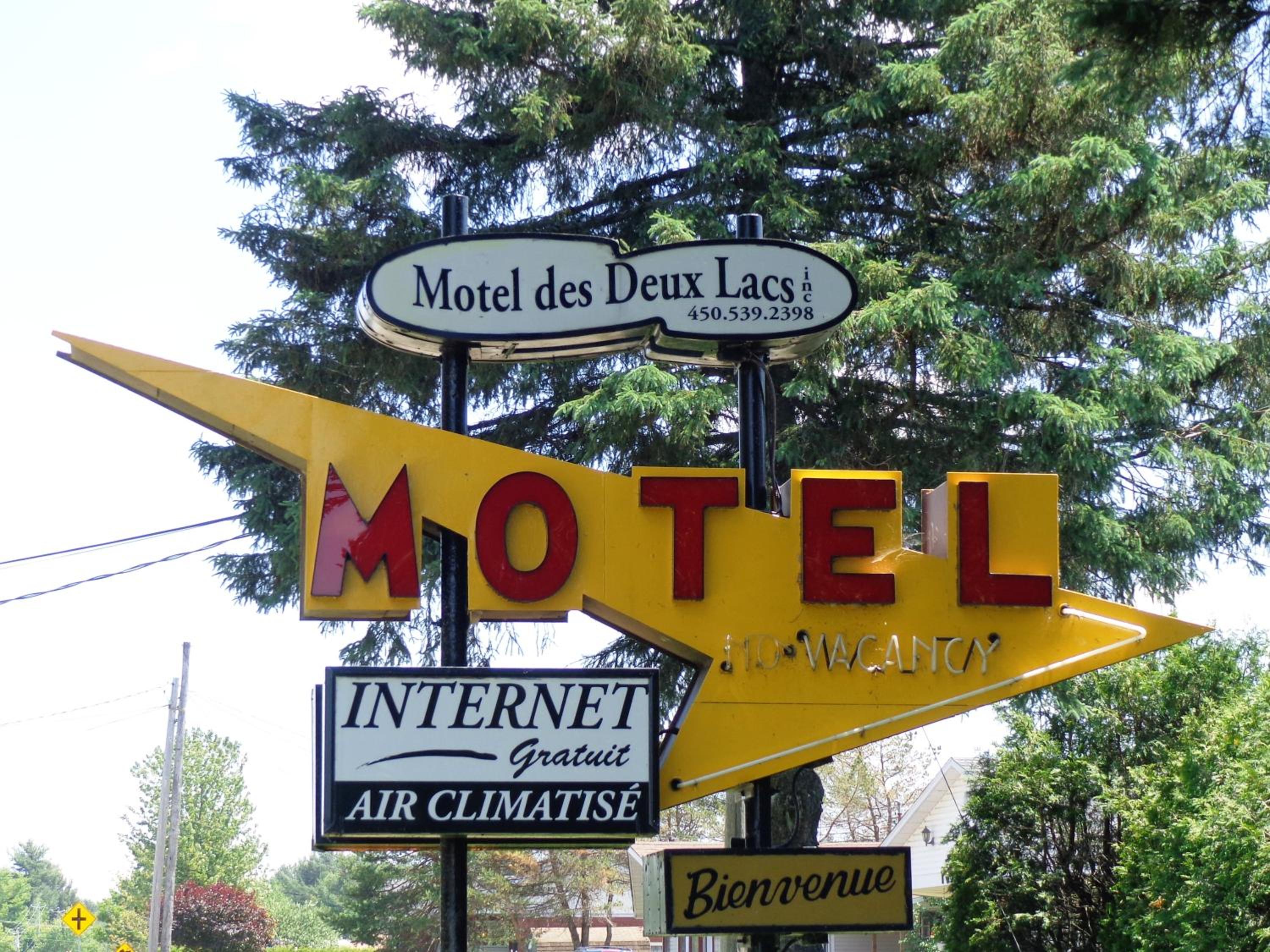 Motel des Deux Lacs view 4