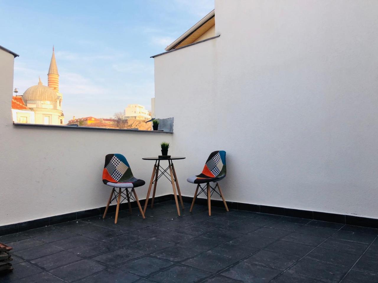 SKYLER GUEST HOUSE