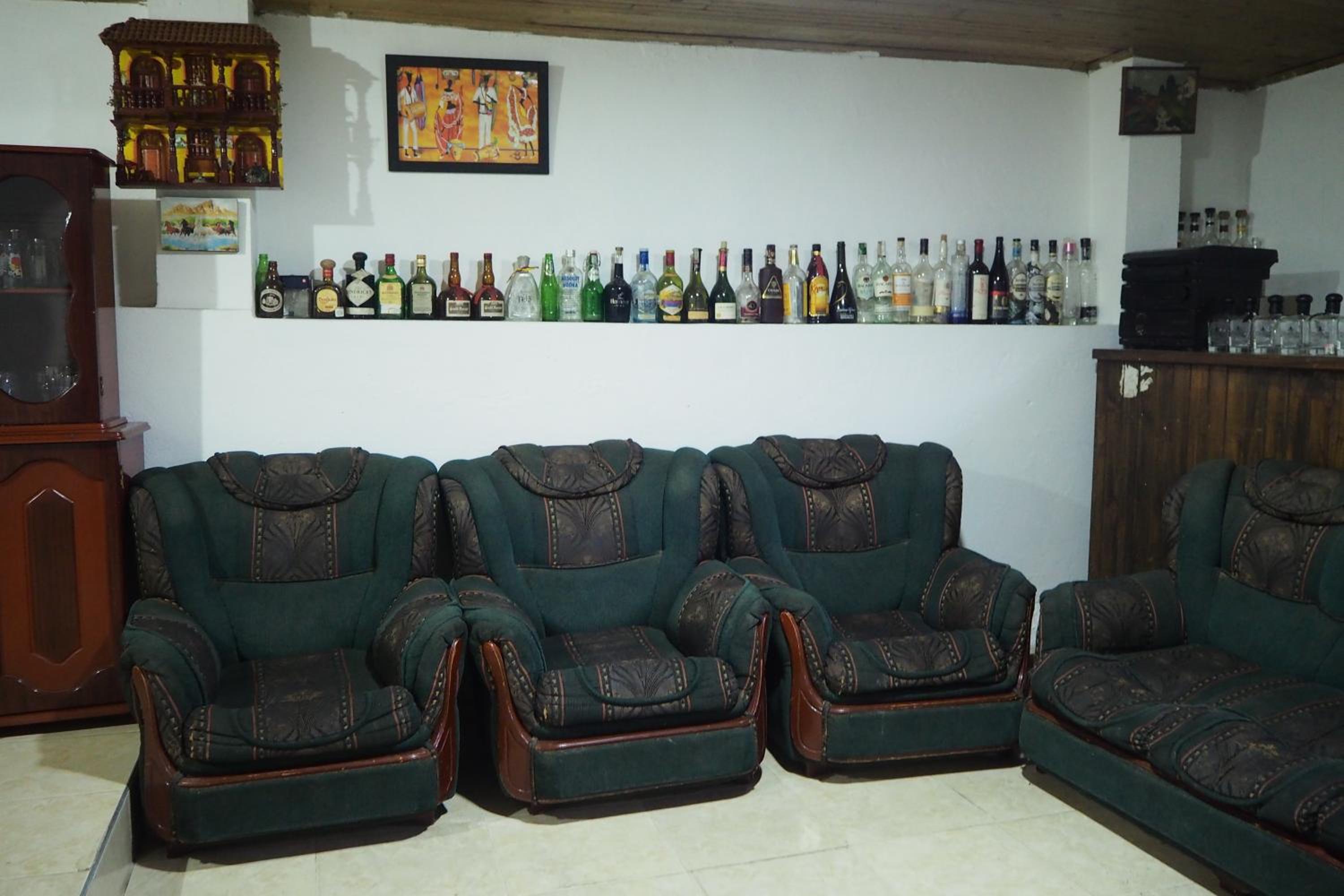 HOSPEDAJE BELLA VISTA MONGUI