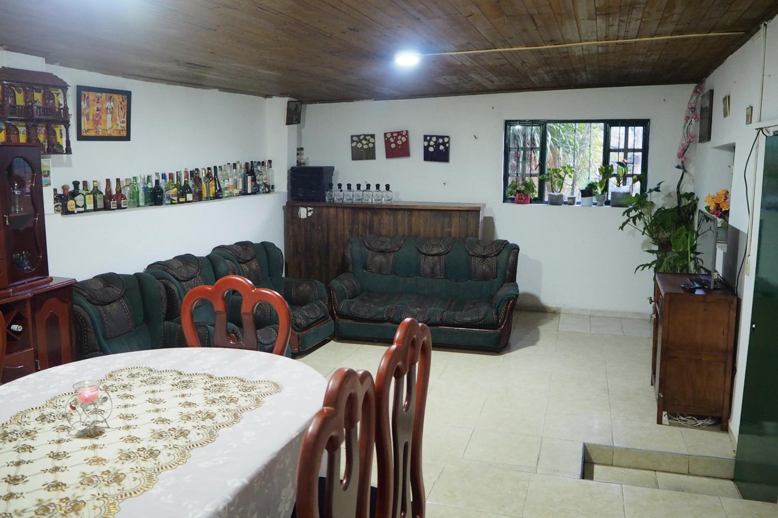 HOSPEDAJE BELLA VISTA MONGUI
