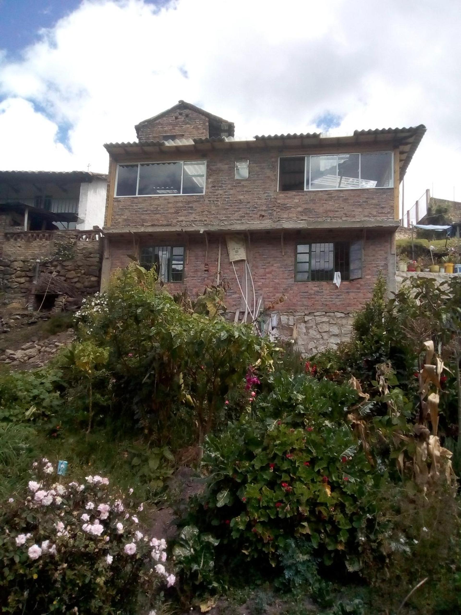 HOSPEDAJE BELLA VISTA MONGUI