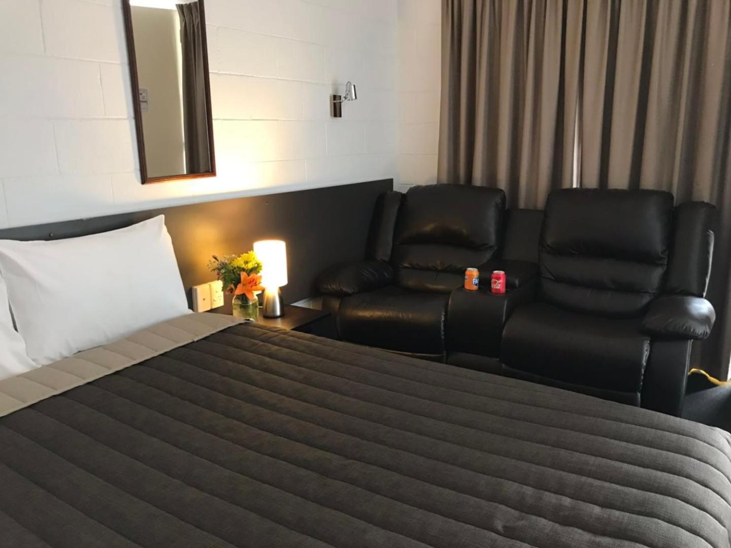 Mandalay Motel