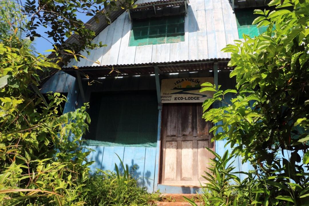 Isla Violin Eco-Lodge