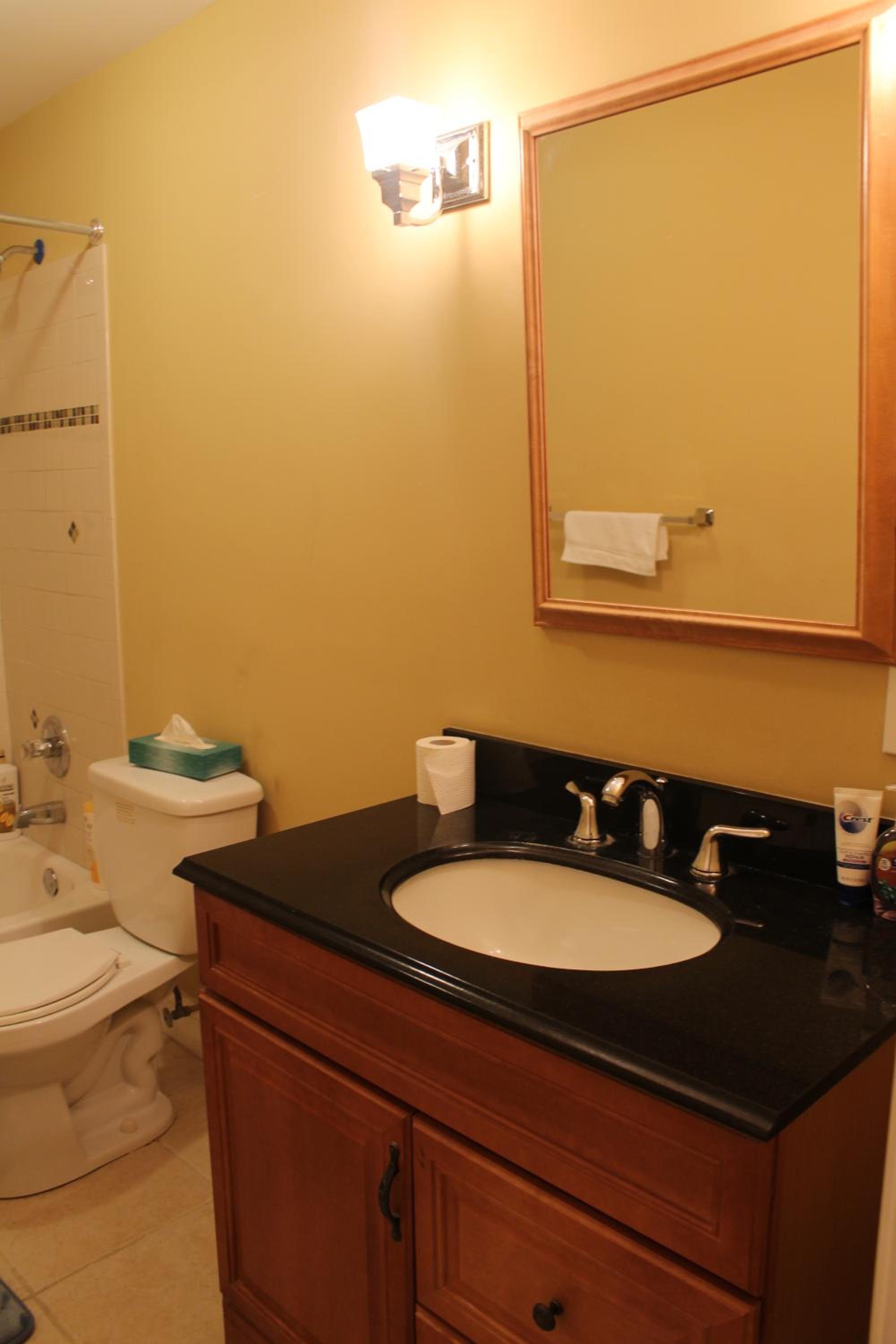Tuscany 2900 - Classic Italian Style 3BR w Parking near Airport view 2
