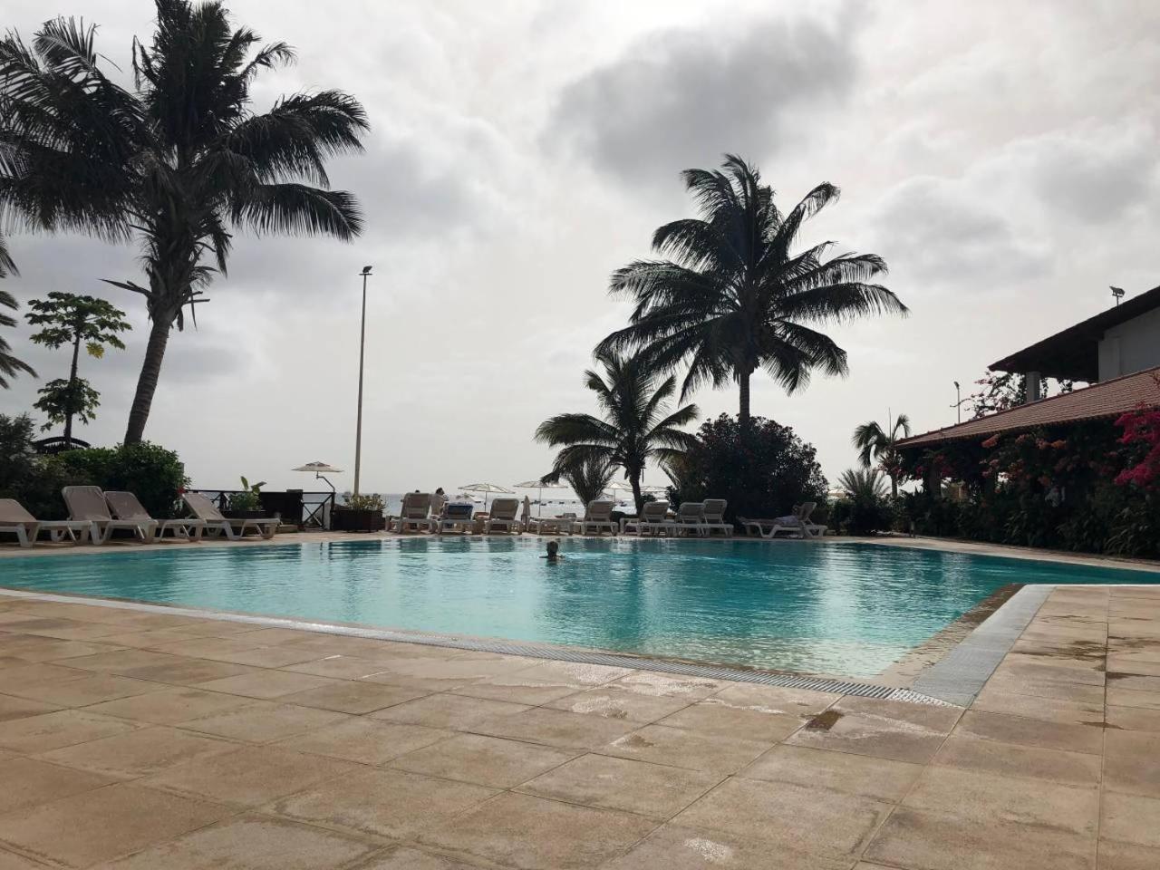 Oceanfront Apt 4 Porto Antigo II