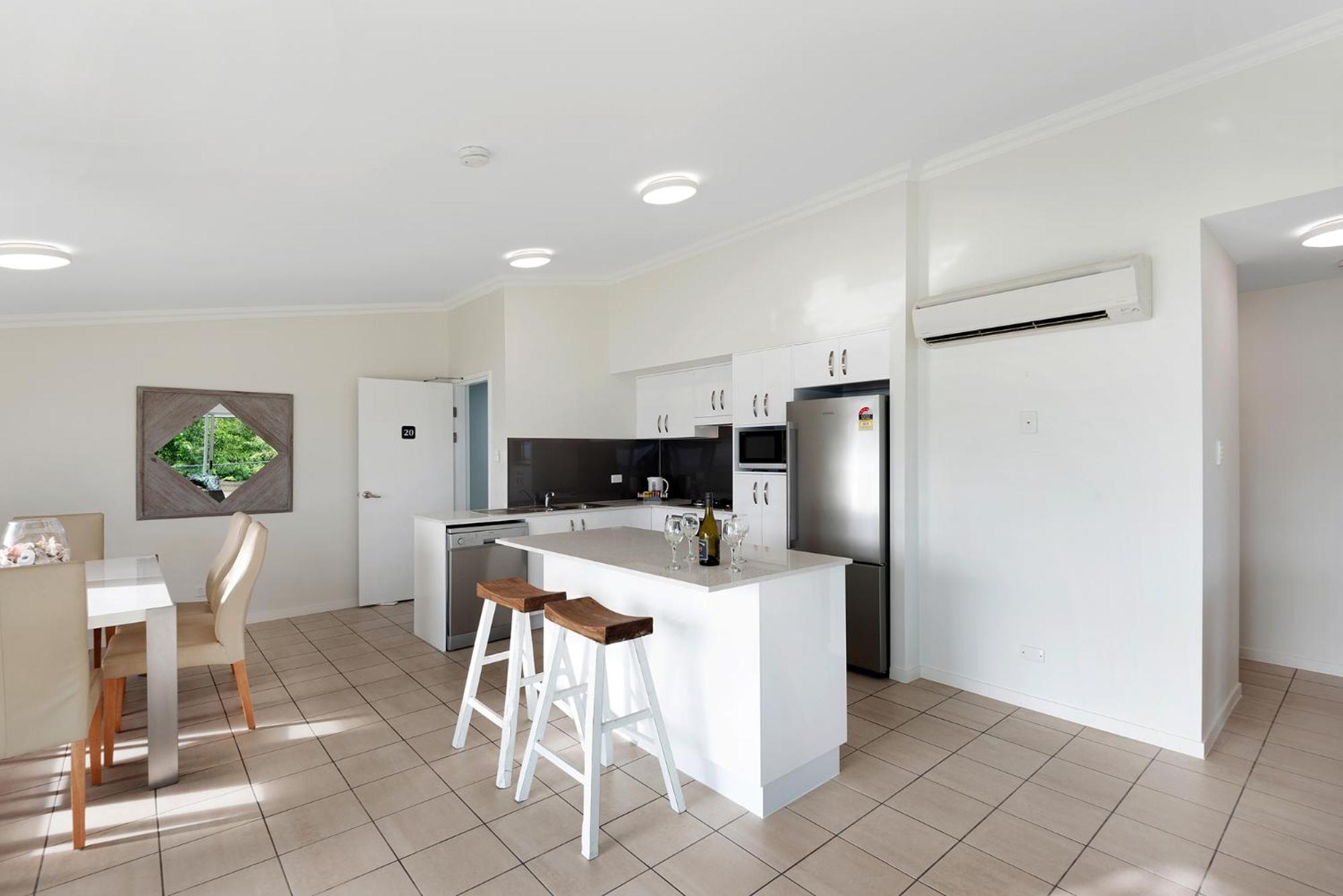 Oasis Apartments on Hamilton Island by HIHA