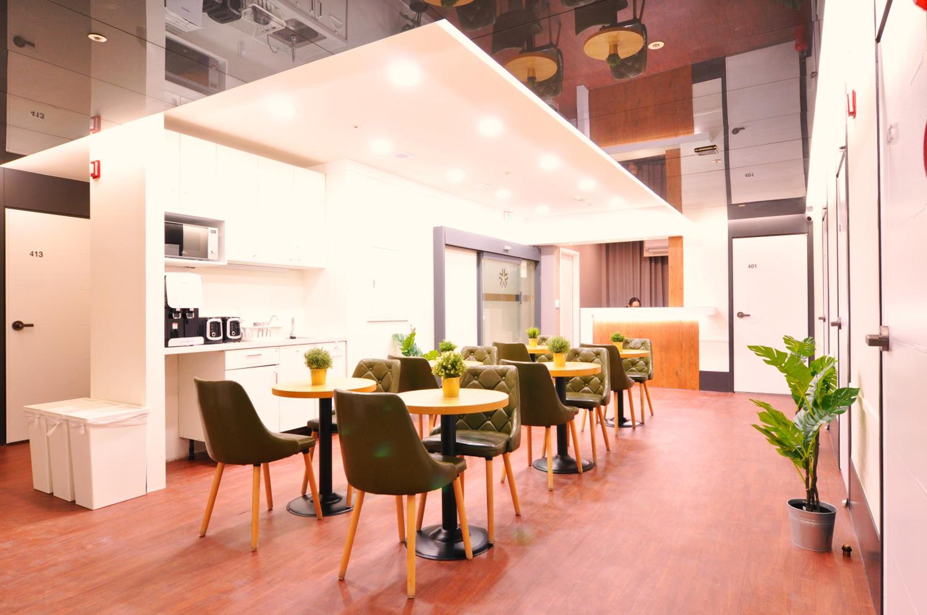 meeting & event spaces
