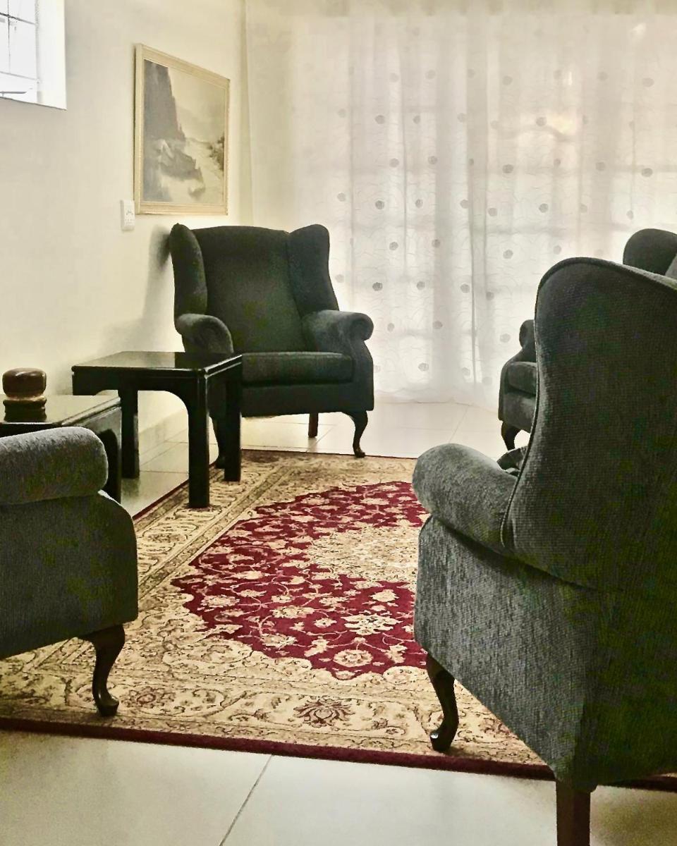 MiCasa SuCasa Manor