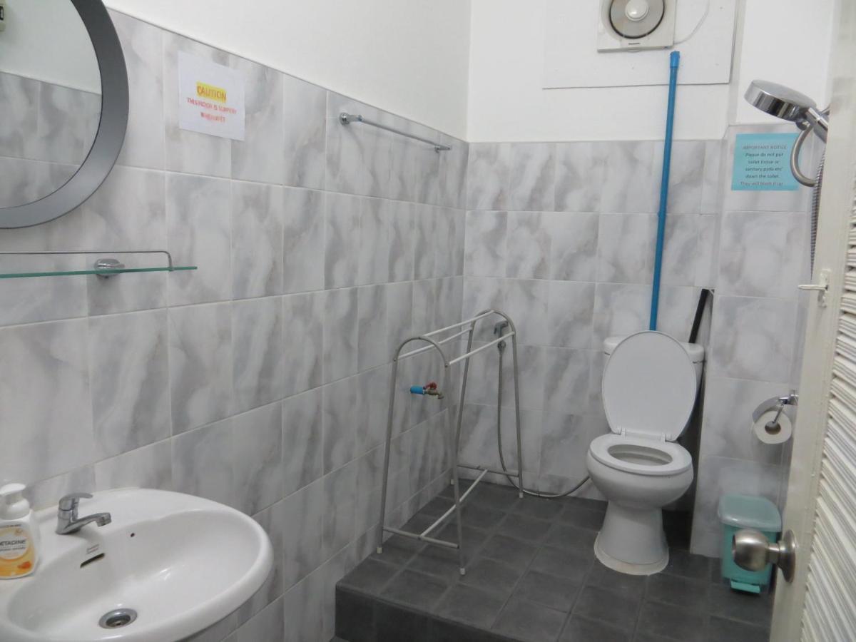 La Maison Verte Hostel