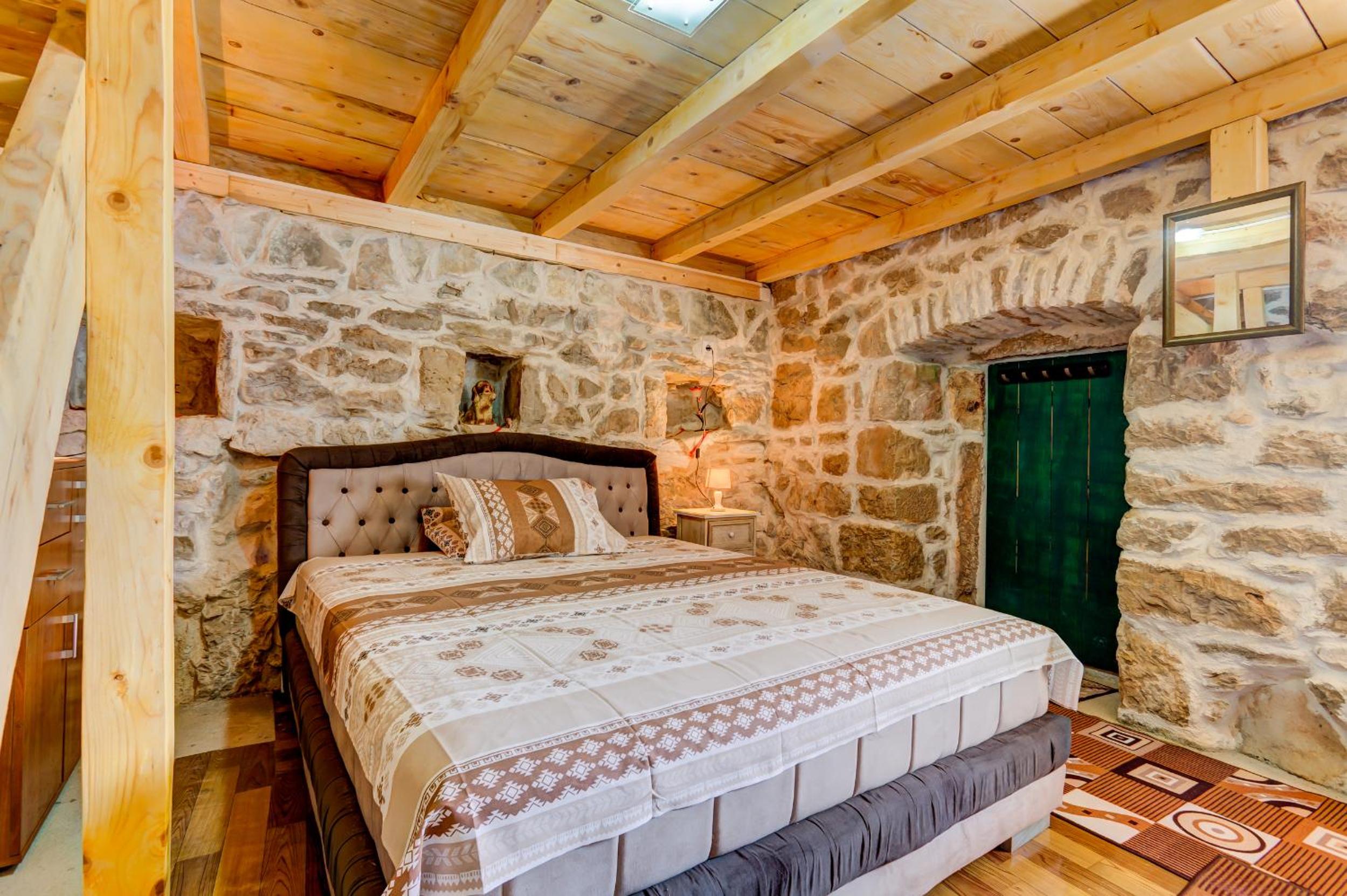 Ethno House Kosic view 5