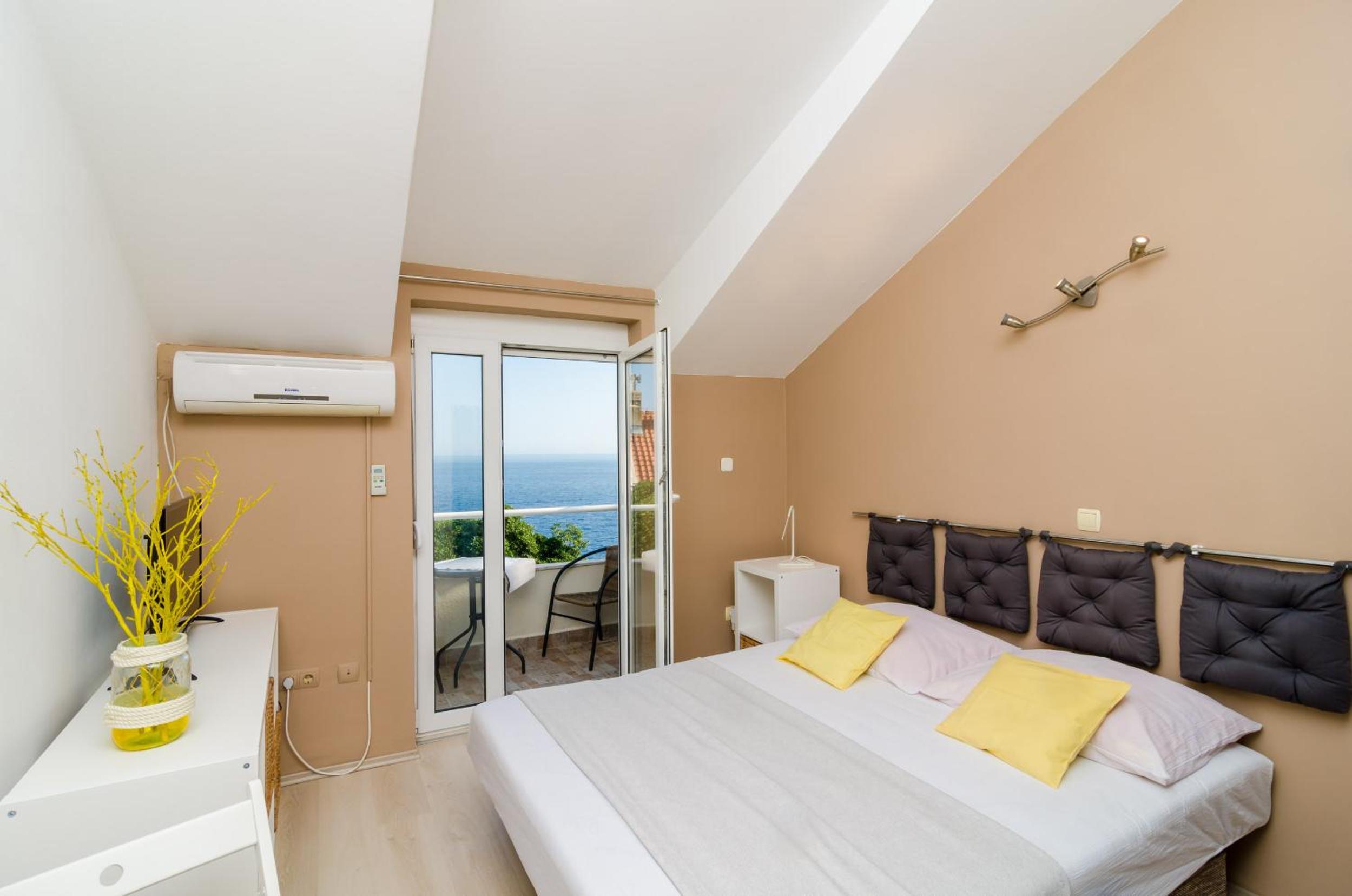 Plavac Mali Suites