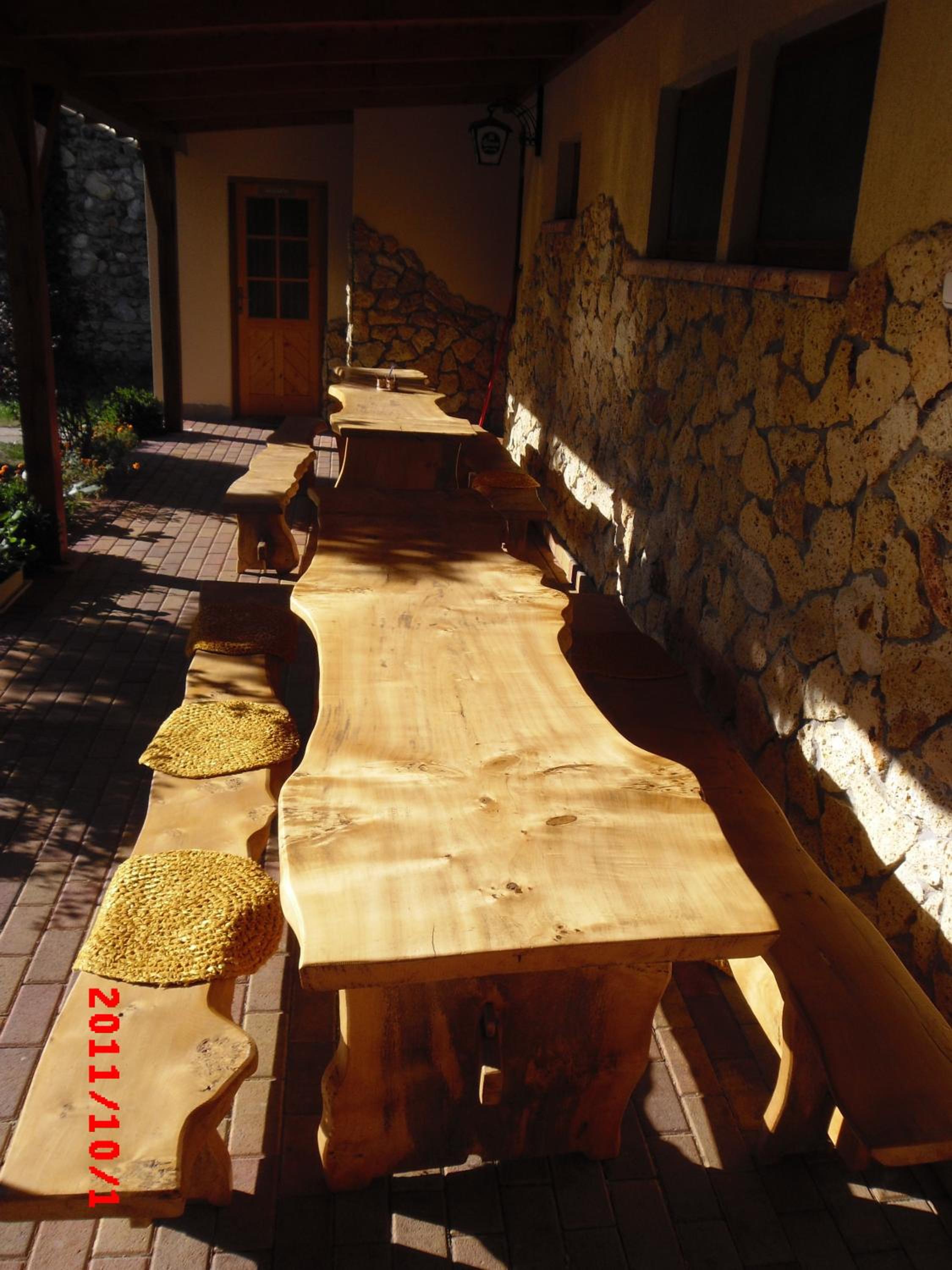 Photo 11