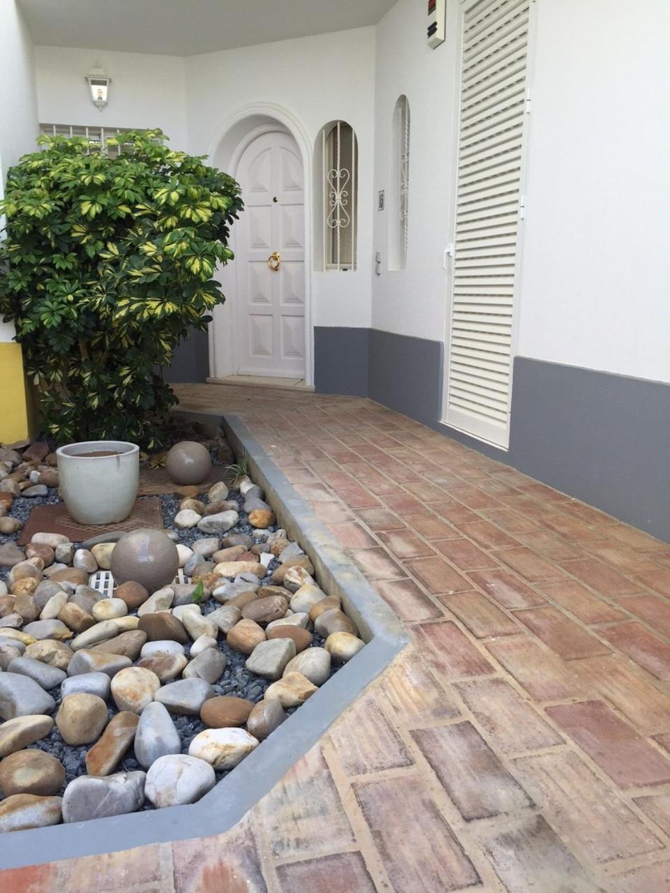 Luxury 2 Bedroom Apartment with Private Garden view 5
